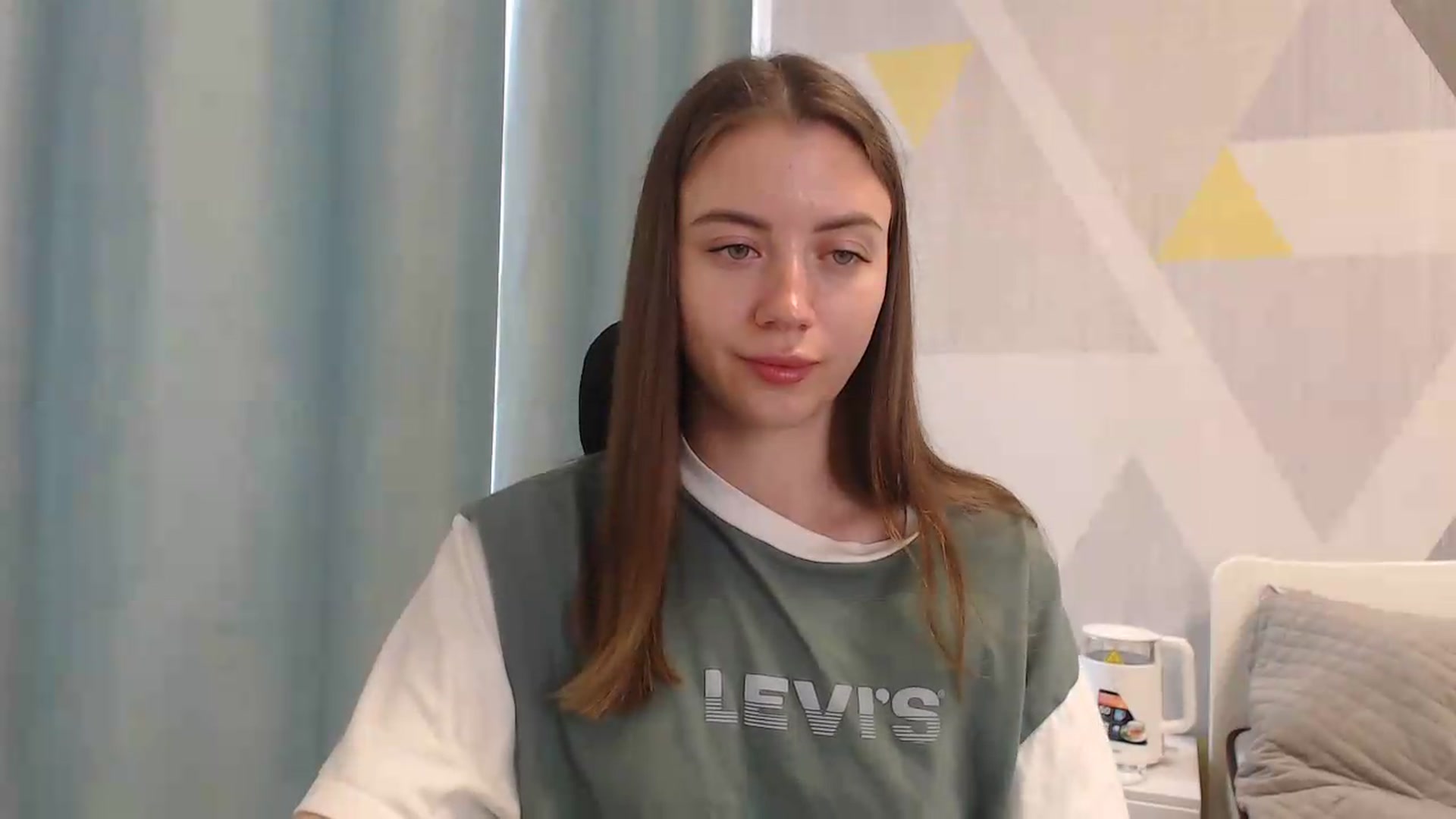 Gallery image thumbnail from Sulfate0's myfreecams stream on, 05/18/2026, 08:37 image 14 of 20