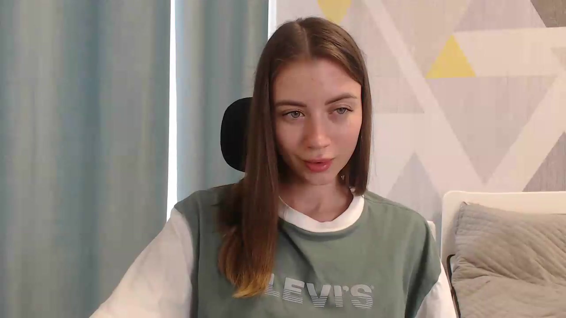 Gallery image thumbnail from Sulfate0's myfreecams stream on, 05/18/2026, 10:16 image 3 of 20
