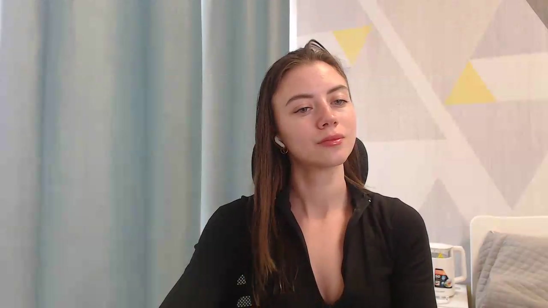 Gallery image thumbnail from Sulfate0's myfreecams stream on, 05/19/2026, 09:56 image 15 of 20