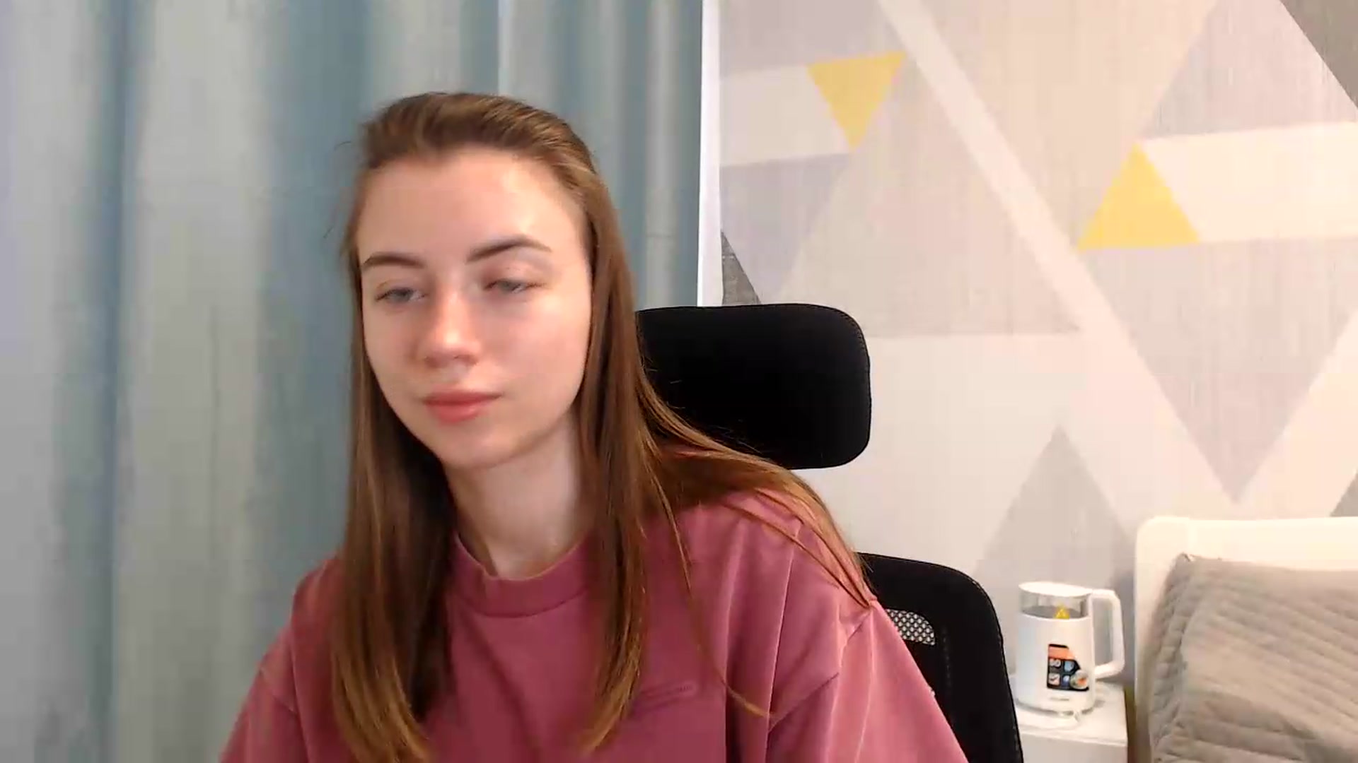 Gallery image thumbnail from Sulfate0's myfreecams stream on, 05/20/2026, 07:10 image 7 of 20