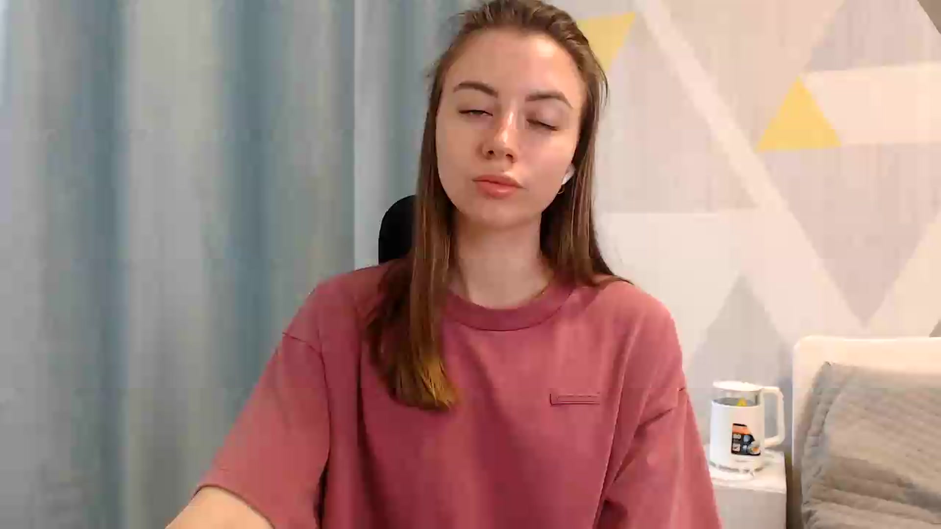 Gallery image thumbnail from Sulfate0's myfreecams stream on, 05/20/2026, 07:48 image 15 of 20