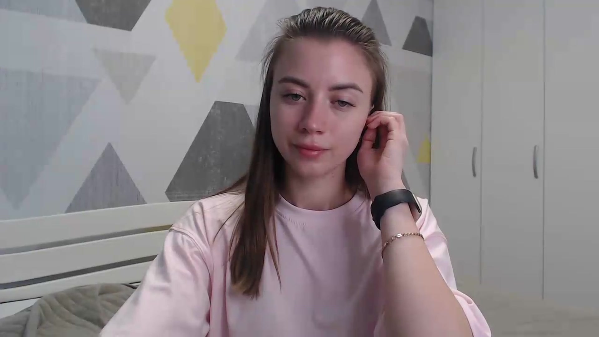 Gallery image thumbnail from Sulfate0's myfreecams stream on, 05/23/2026, 07:35 image 13 of 20