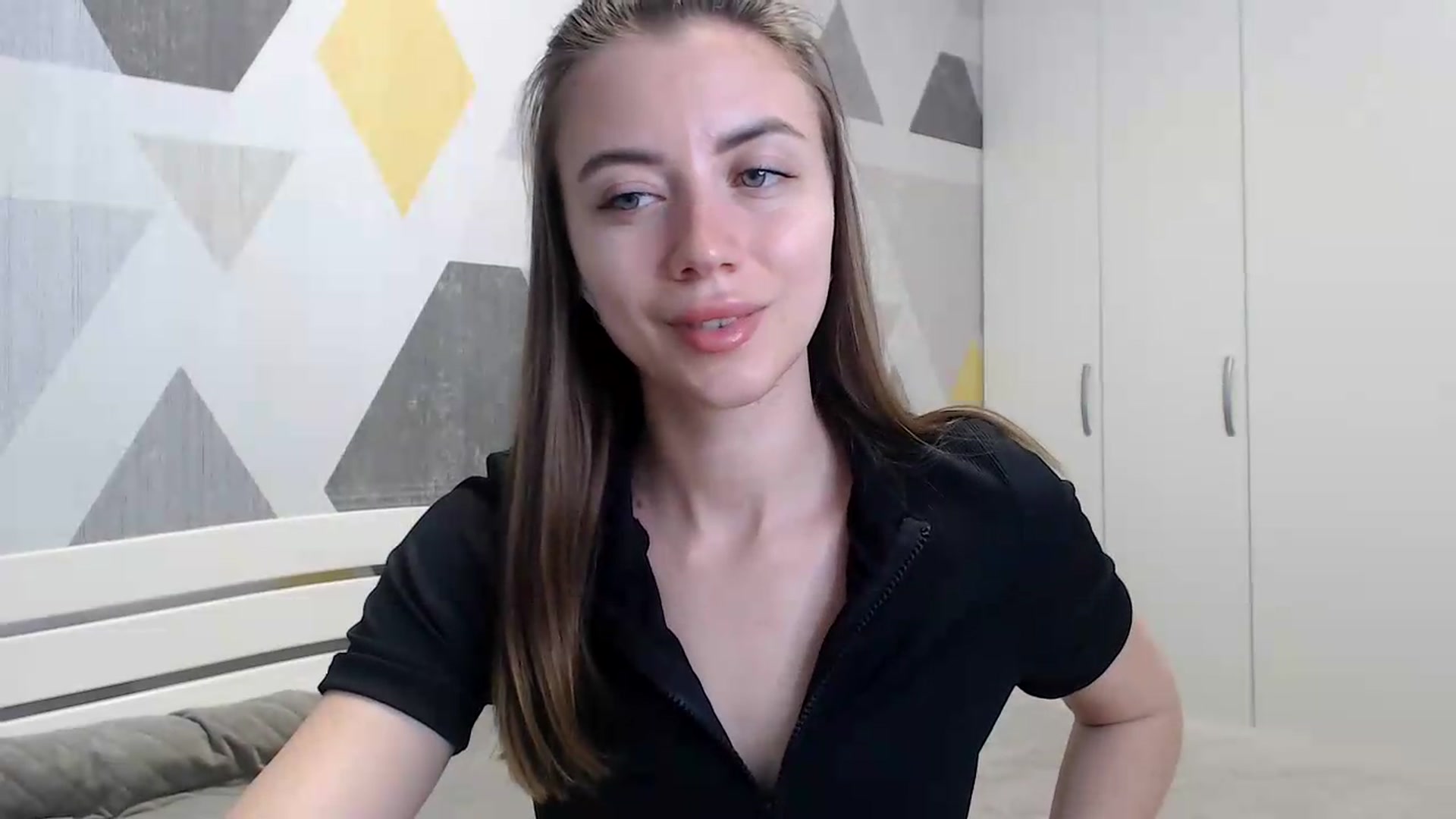 Gallery image thumbnail from Sulfate0's myfreecams stream on, 05/25/2026, 06:41 image 17 of 20