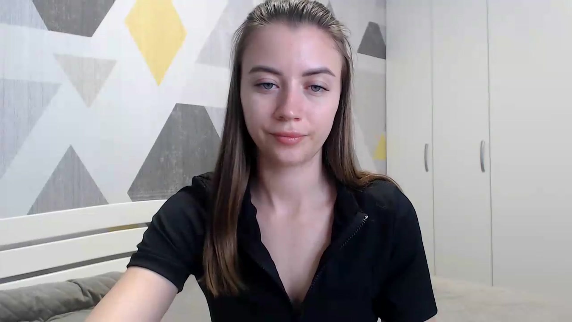 Gallery image thumbnail from Sulfate0's myfreecams stream on, 05/25/2026, 06:41 image 16 of 20