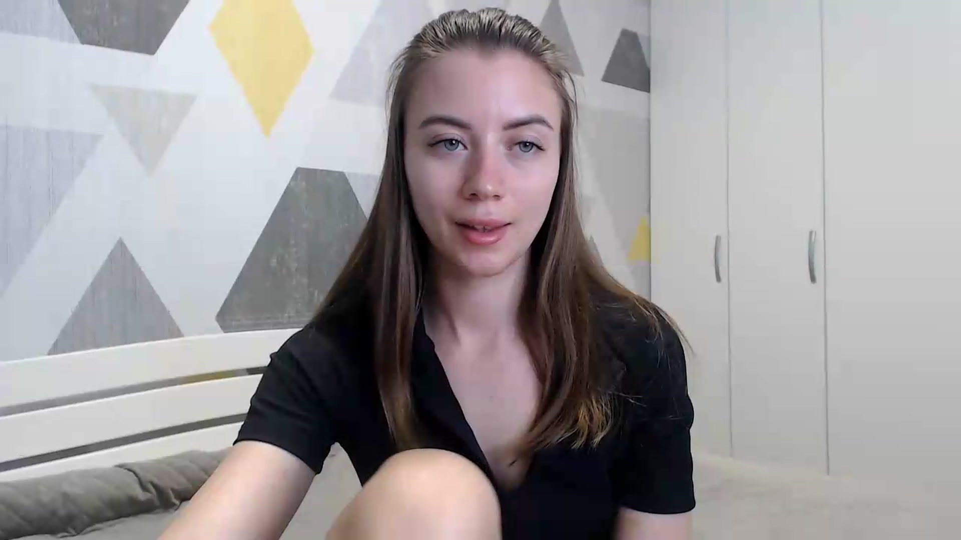 Gallery image thumbnail from Sulfate0's myfreecams stream on, 05/25/2026, 06:41 image 11 of 20