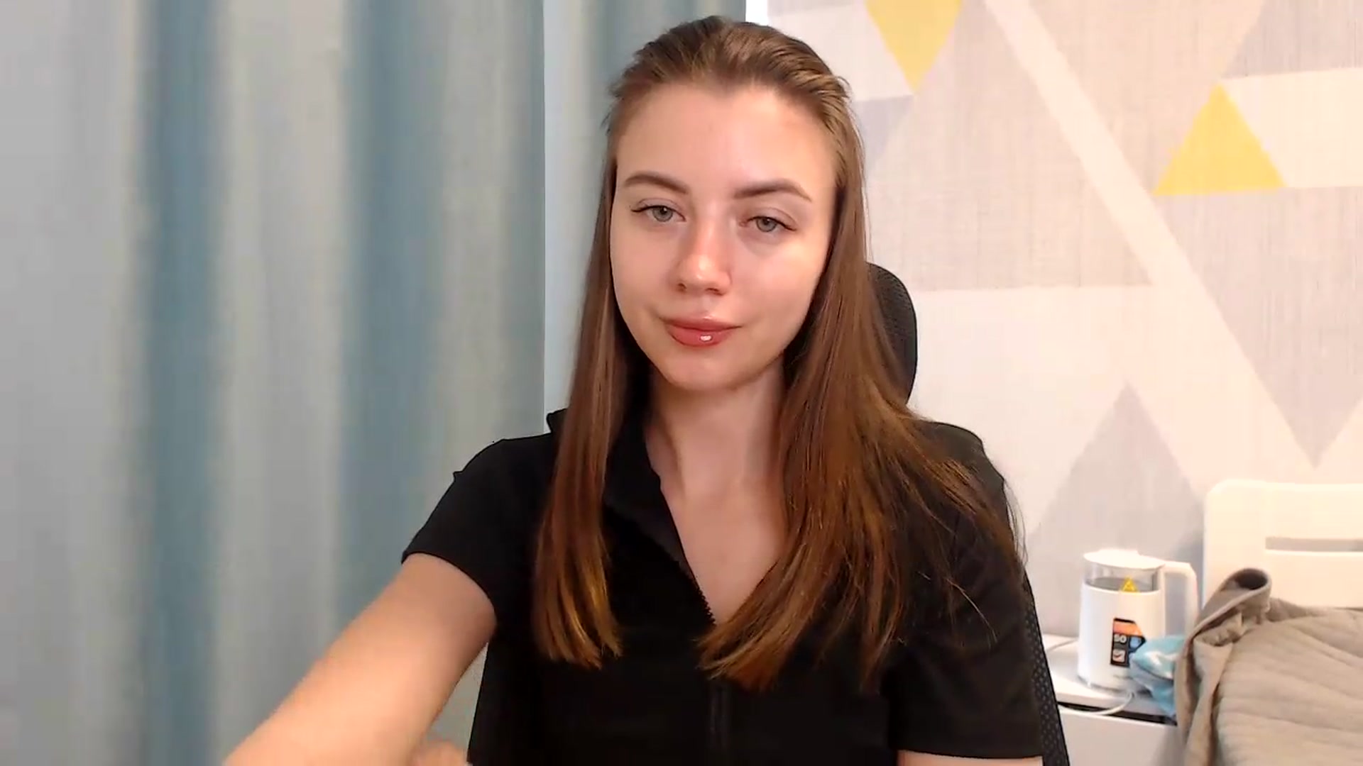Gallery image thumbnail from Sulfate0's myfreecams stream on, 05/25/2026, 08:33 image 18 of 20