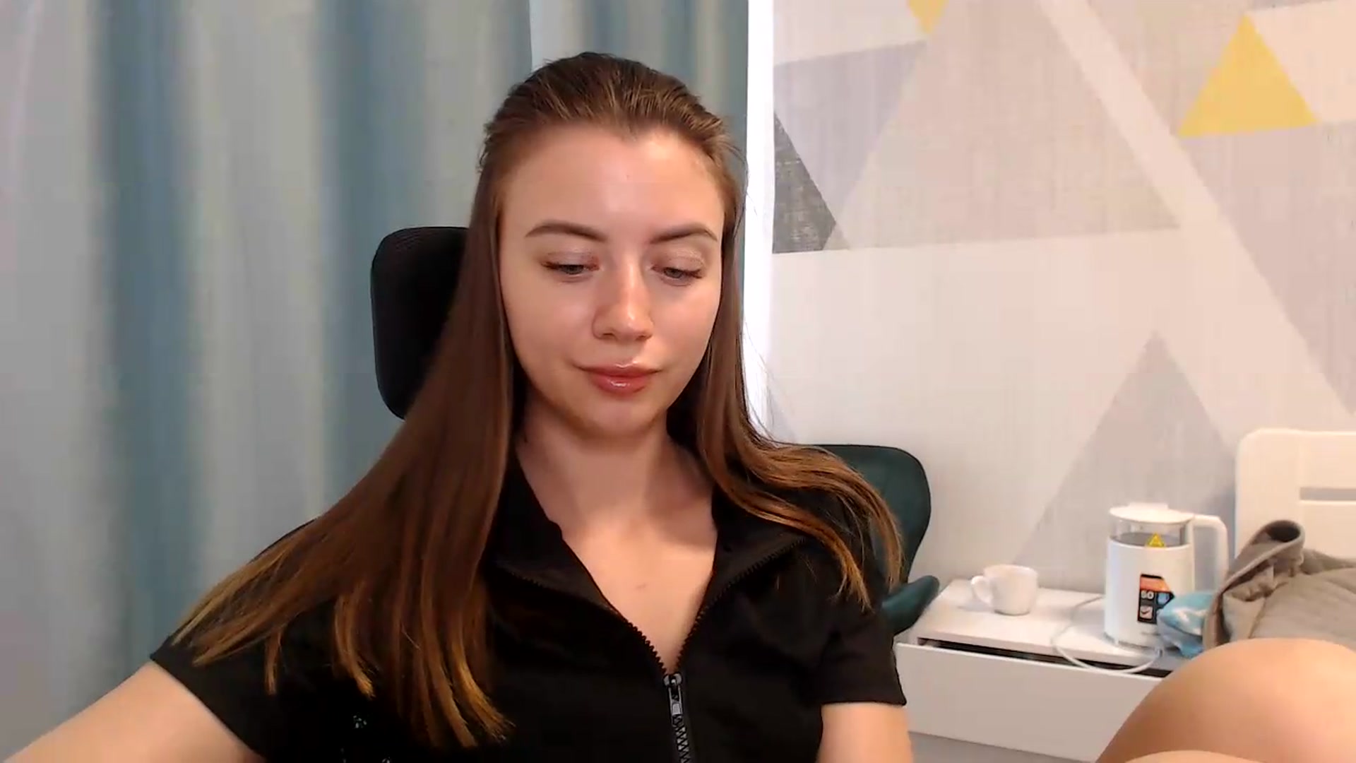 Gallery image thumbnail from Sulfate0's myfreecams stream on, 05/25/2026, 08:33 image 12 of 20
