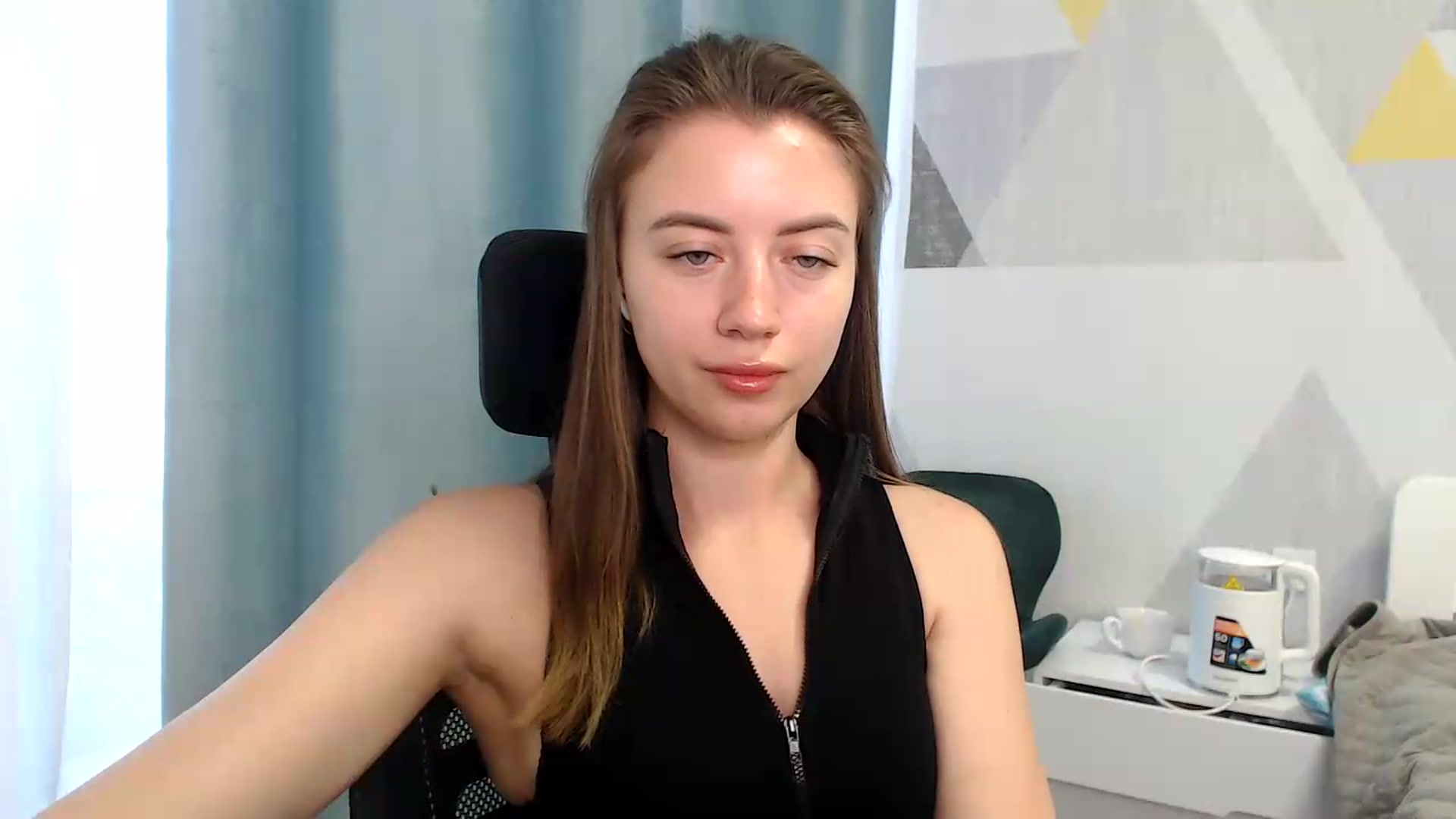 Gallery image thumbnail from Sulfate0's myfreecams stream on, 05/27/2026, 06:05 image 17 of 20