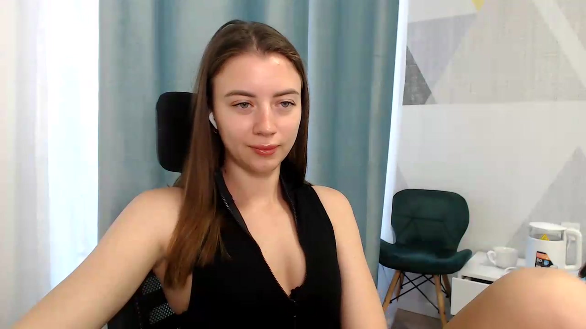Gallery image thumbnail from Sulfate0's myfreecams stream on, 05/27/2026, 06:46 image 4 of 20