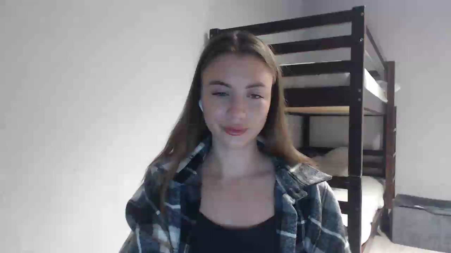 Gallery image thumbnail from Sulfate0's myfreecams stream on, 05/30/2026, 21:59 image 9 of 20