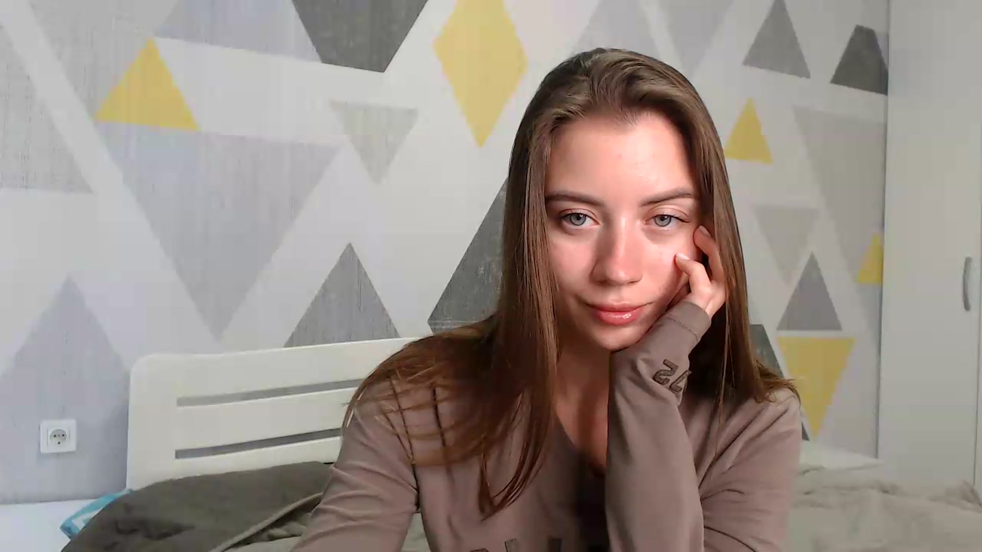 Gallery image thumbnail from Sulfate0's myfreecams stream on, 06/04/2026, 09:58 image 14 of 20