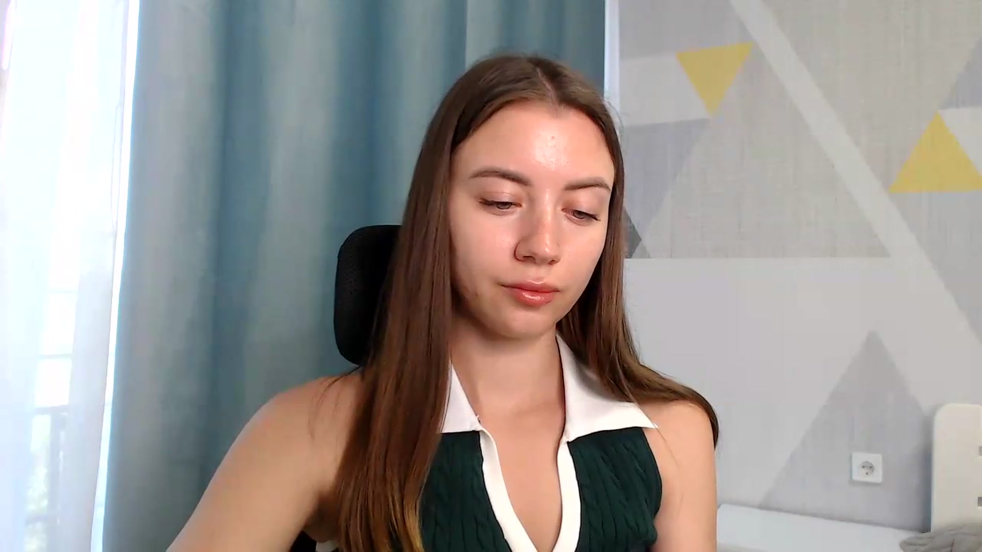 Gallery image thumbnail from Sulfate0's myfreecams stream on, 06/08/2026, 07:56 image 16 of 20