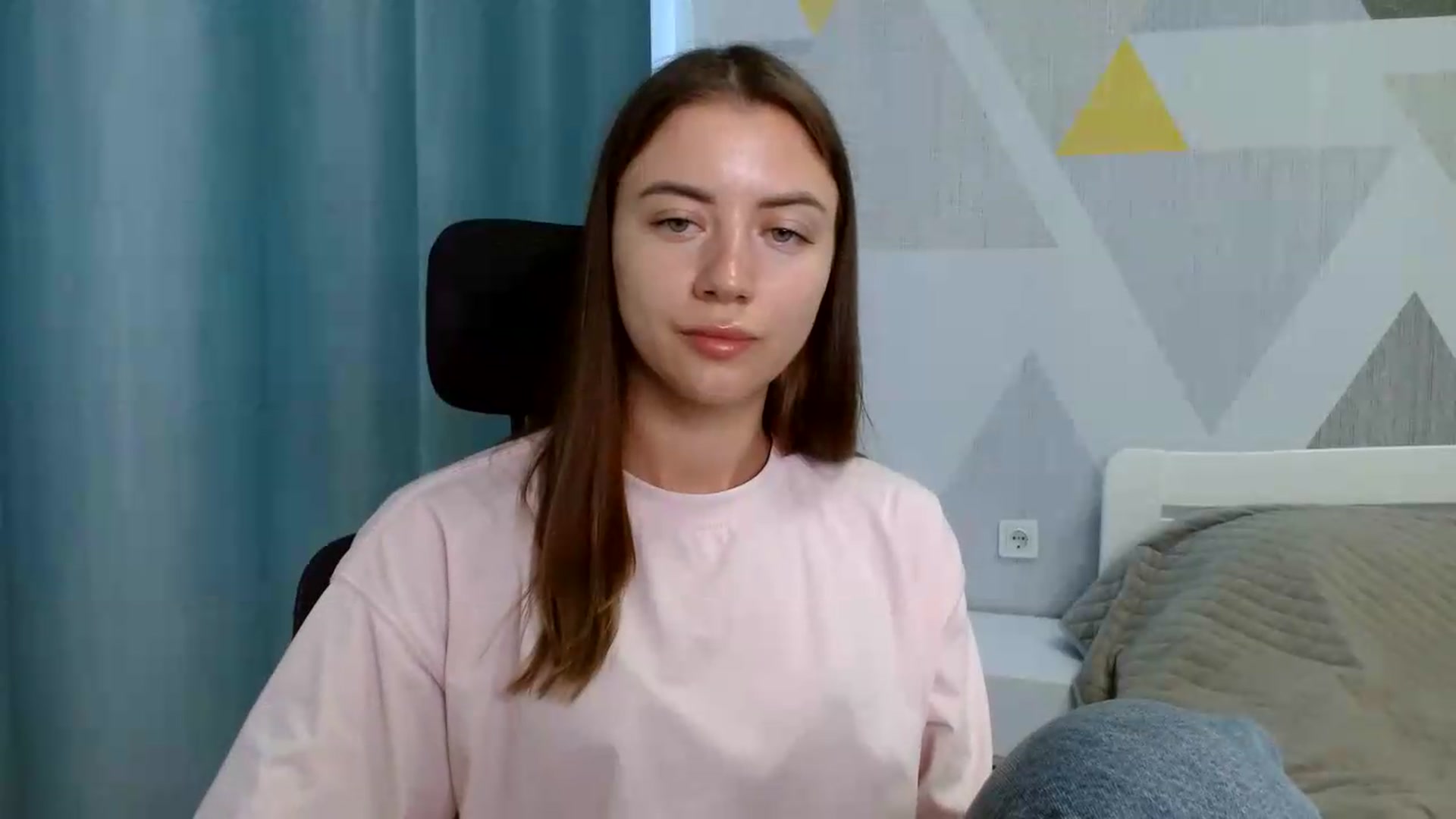 Gallery image thumbnail from Sulfate0's myfreecams stream on, 06/14/2026, 07:58 image 19 of 20