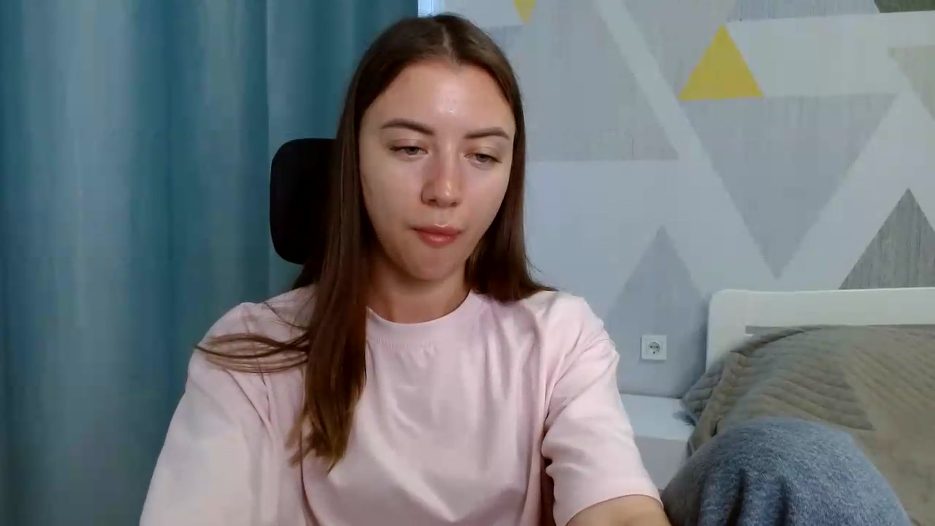 Gallery image thumbnail from Sulfate0's myfreecams stream on, 06/14/2026, 07:58 image 17 of 20