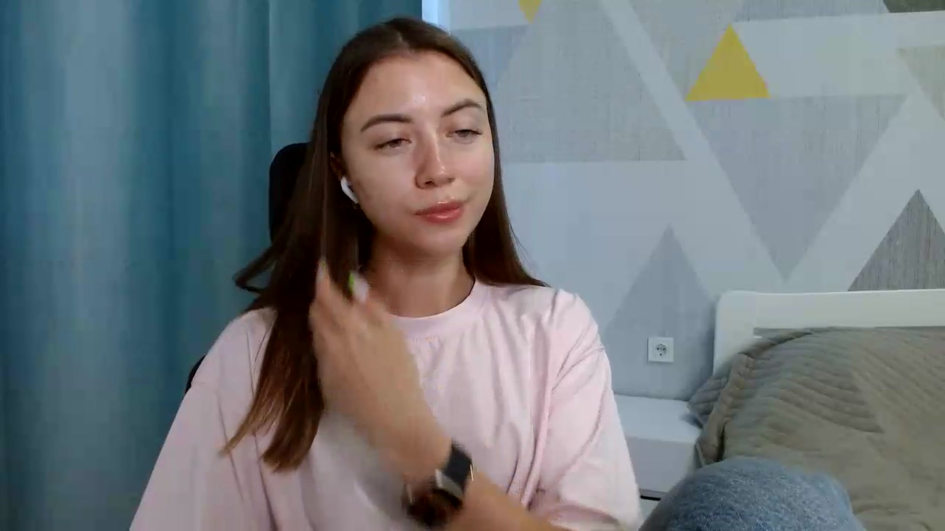 Gallery image thumbnail from Sulfate0's myfreecams stream on, 06/14/2026, 07:58 image 14 of 20