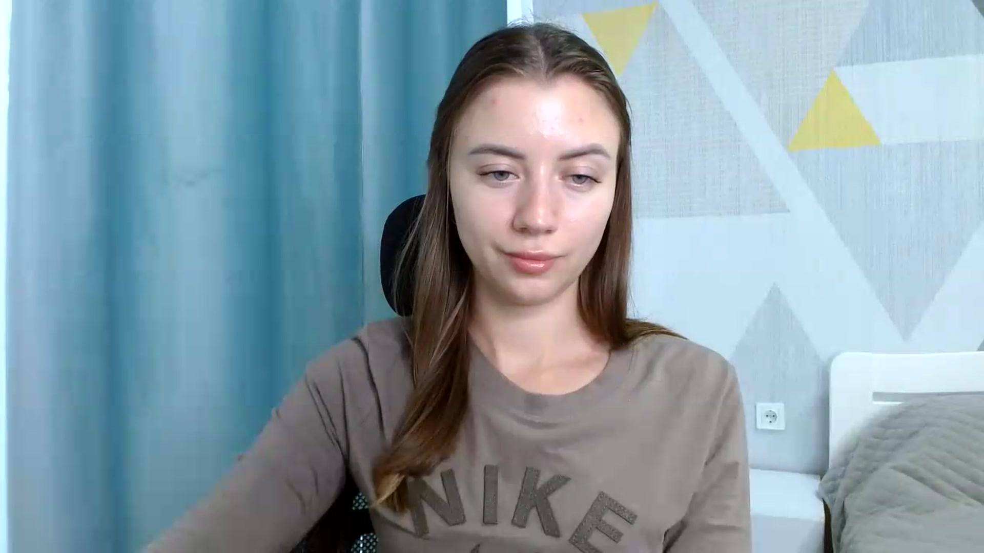 Gallery image thumbnail from Sulfate0's myfreecams stream on, 06/15/2026, 07:06 image 11 of 20