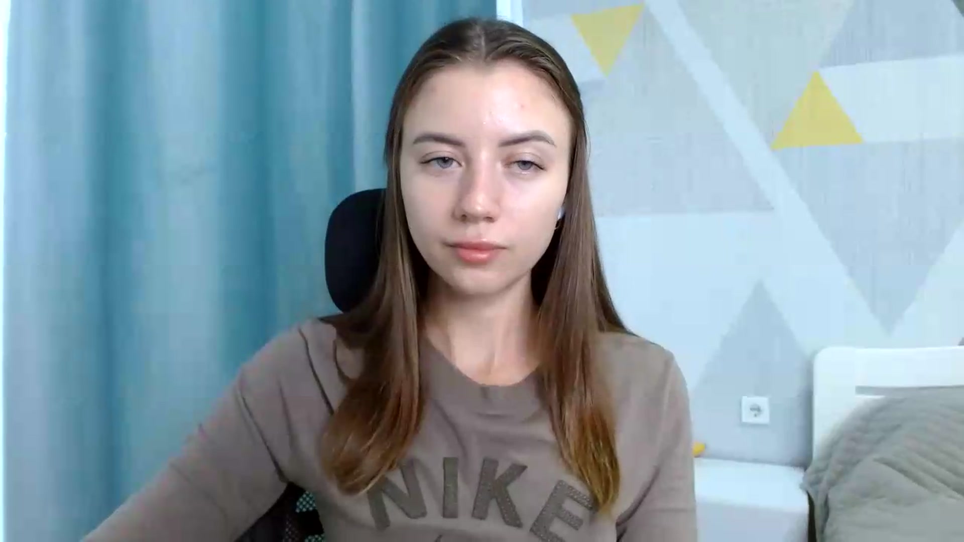 Gallery image thumbnail from Sulfate0's myfreecams stream on, 06/15/2026, 07:06 image 4 of 20