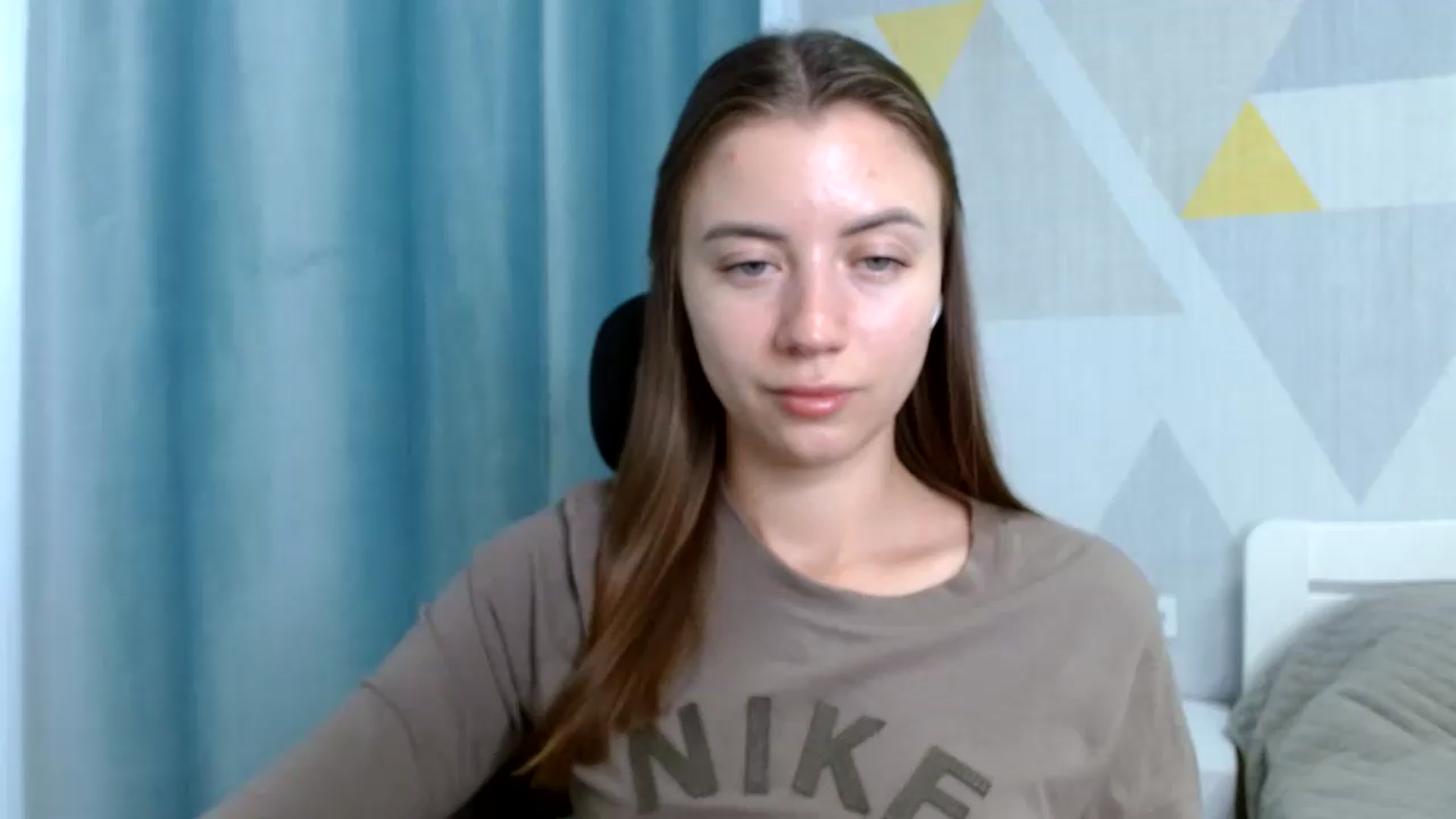 Gallery image thumbnail from Sulfate0's myfreecams stream on, 06/15/2026, 07:06 image 16 of 20