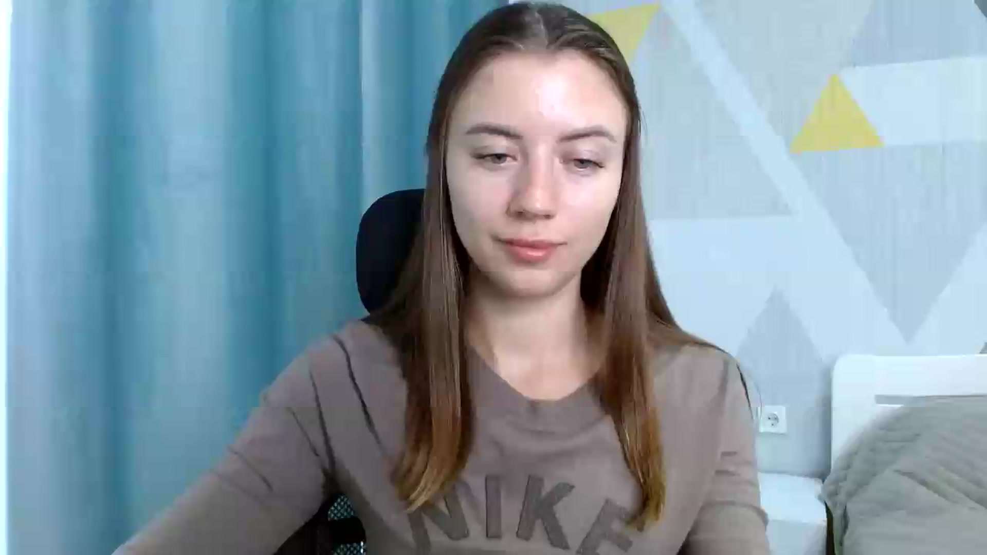 Gallery image thumbnail from Sulfate0's myfreecams stream on, 06/15/2026, 07:06 image 6 of 20
