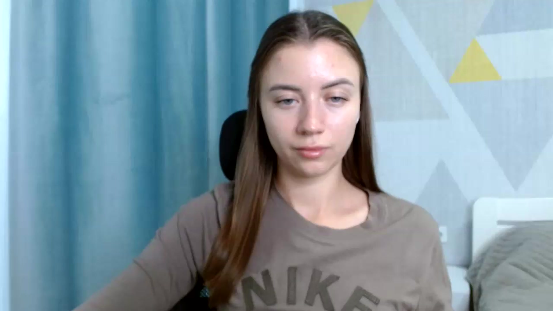 Gallery image thumbnail from Sulfate0's myfreecams stream on, 06/15/2026, 07:06 image 15 of 20