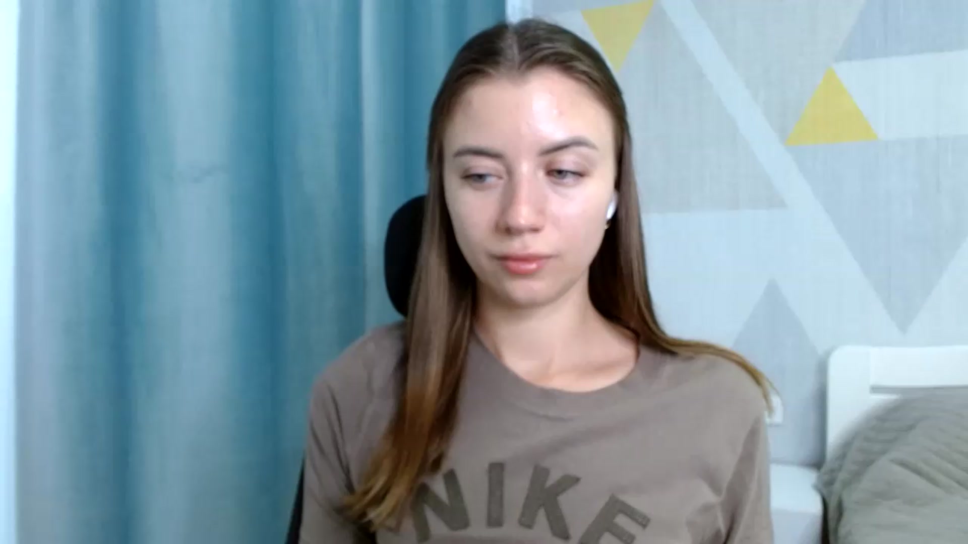 Gallery image thumbnail from Sulfate0's myfreecams stream on, 06/15/2026, 07:06 image 14 of 20