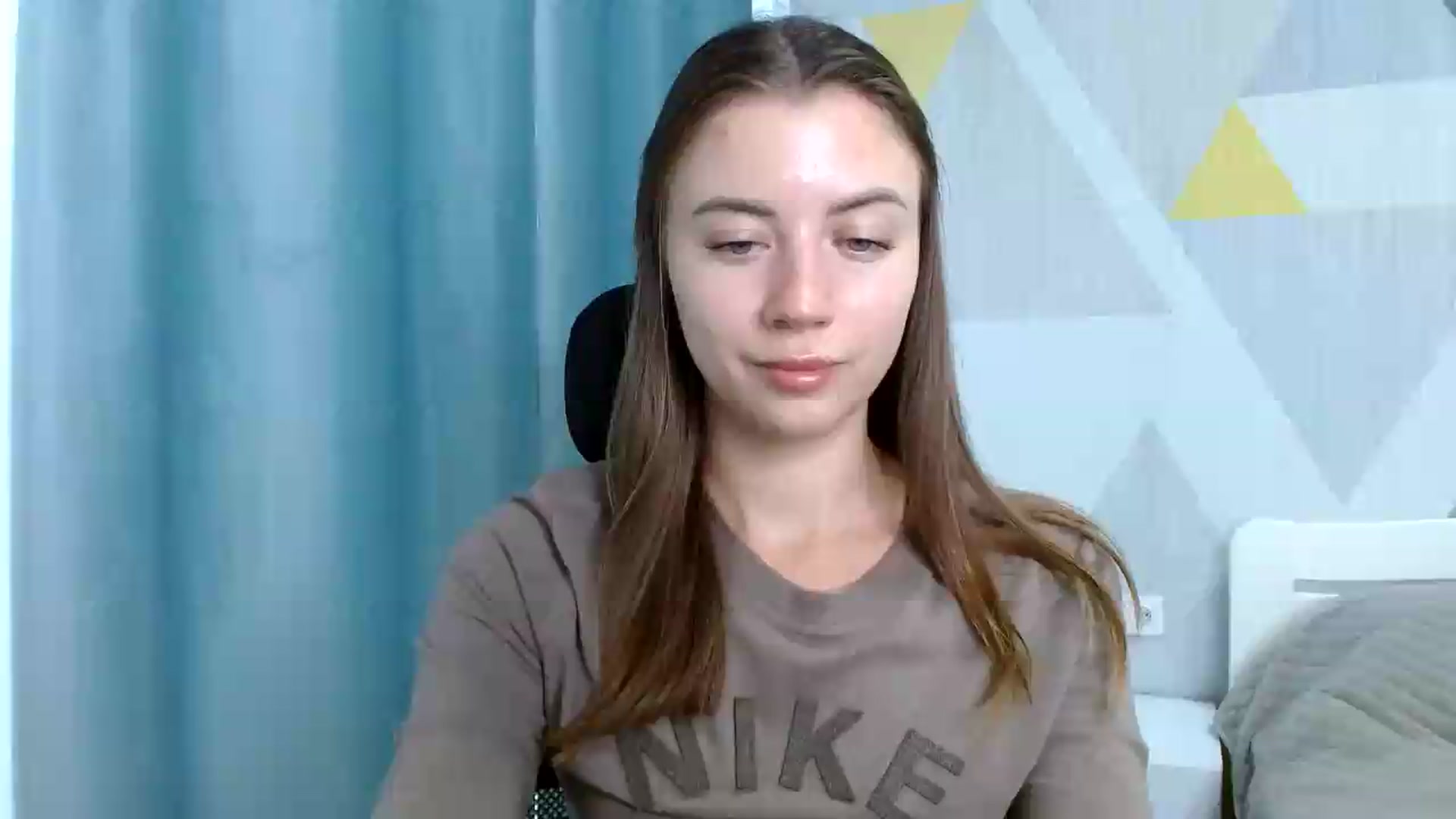 Gallery image thumbnail from Sulfate0's myfreecams stream on, 06/15/2026, 07:06 image 10 of 20