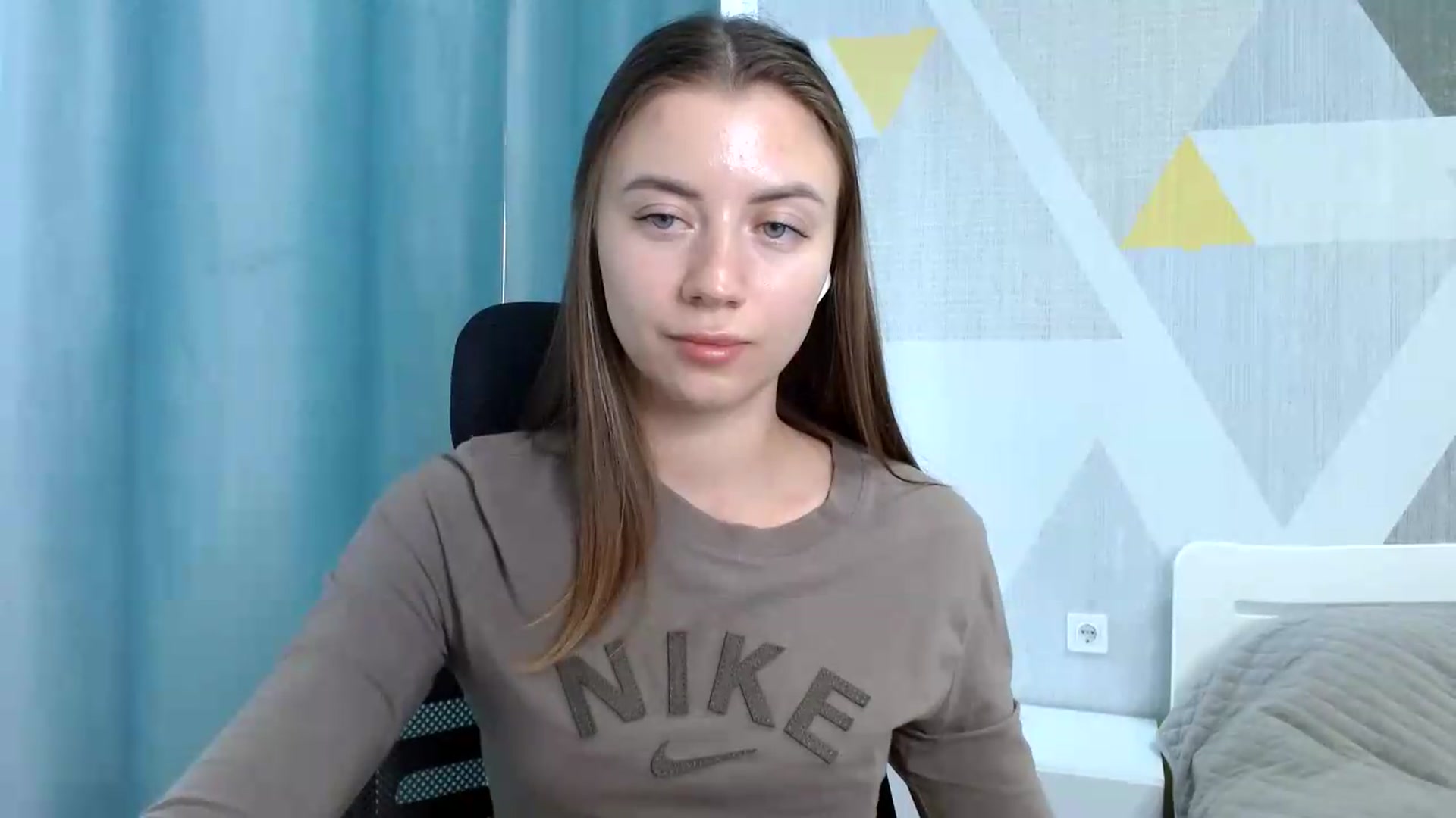 Gallery image thumbnail from Sulfate0's myfreecams stream on, 06/15/2026, 08:59 image 12 of 20