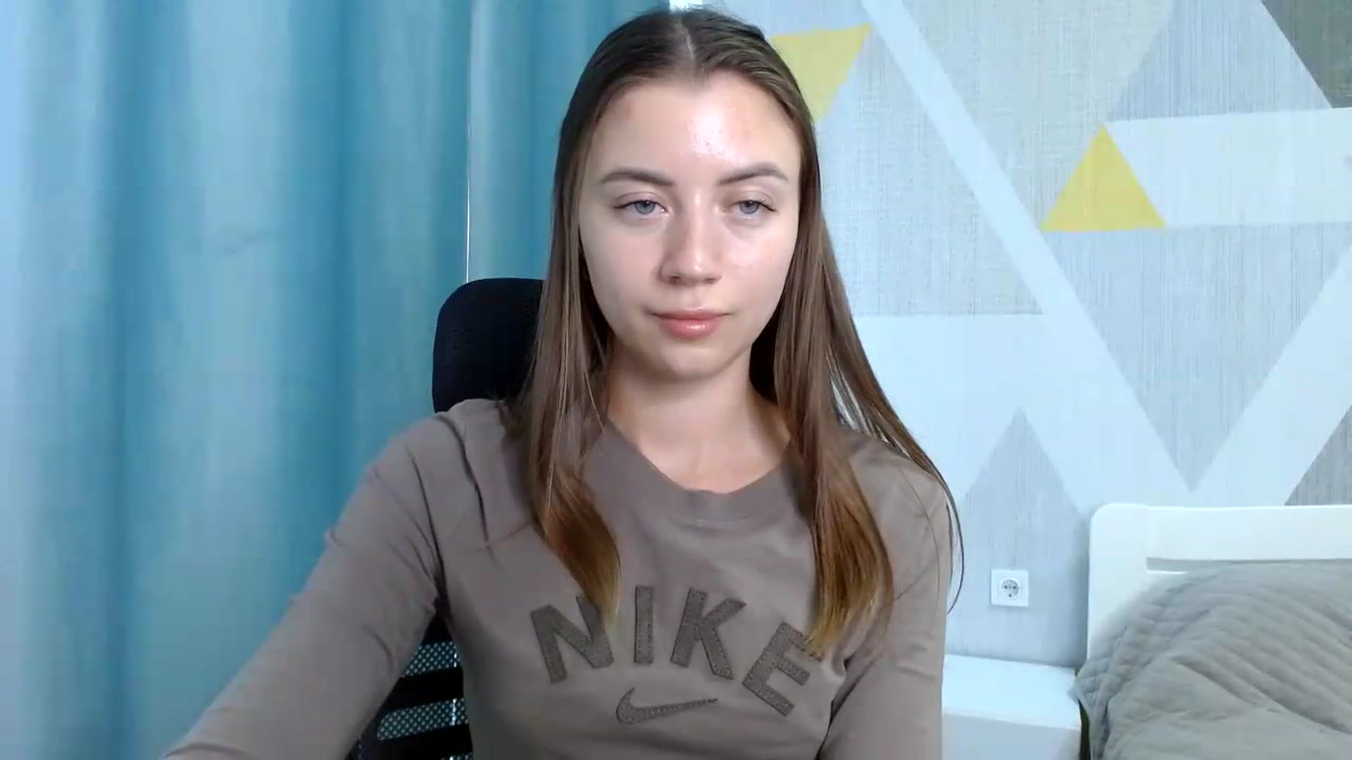 Gallery image thumbnail from Sulfate0's myfreecams stream on, 06/15/2026, 08:59 image 16 of 20
