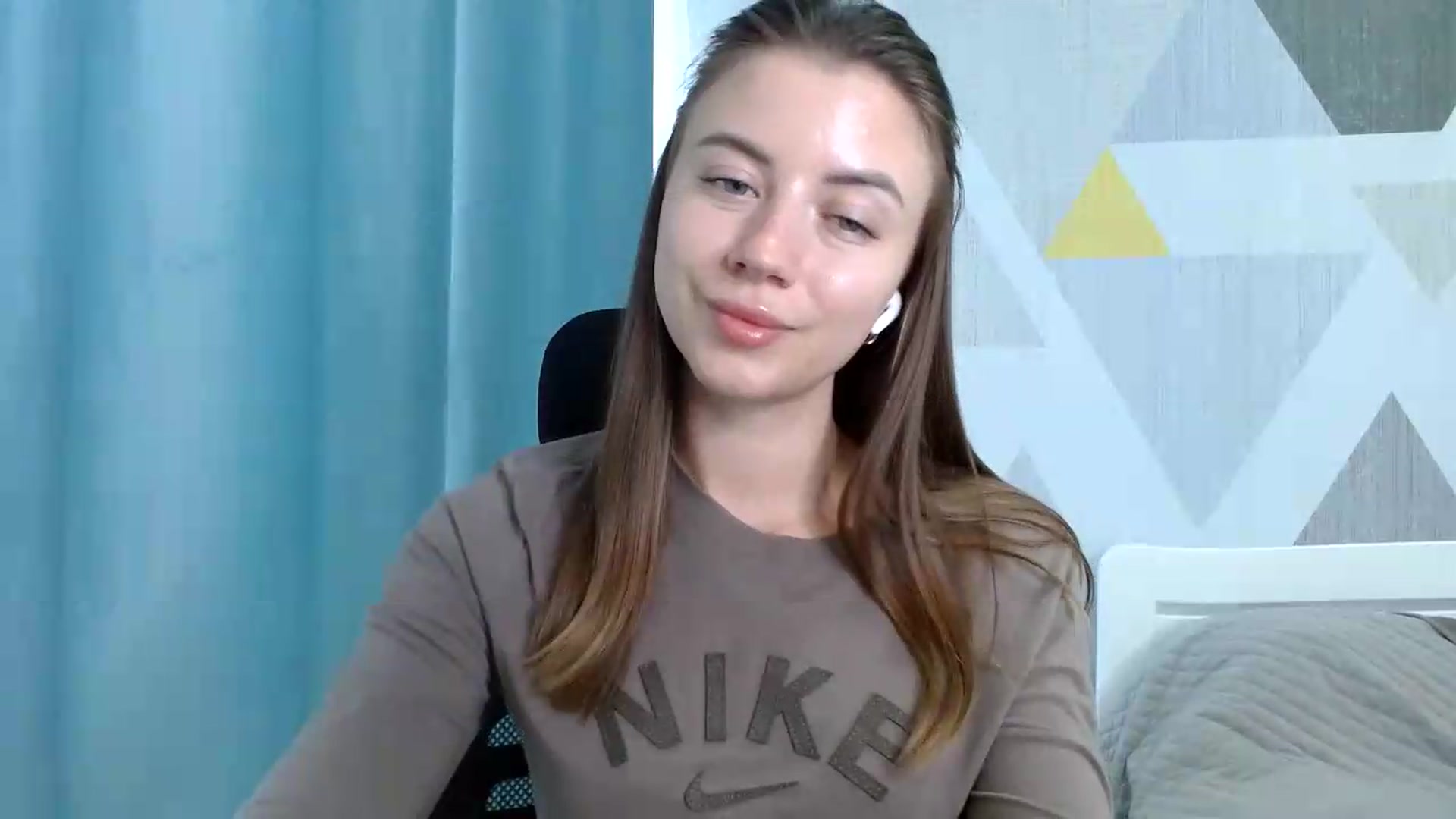 Gallery image thumbnail from Sulfate0's myfreecams stream on, 06/15/2026, 10:22 image 11 of 20