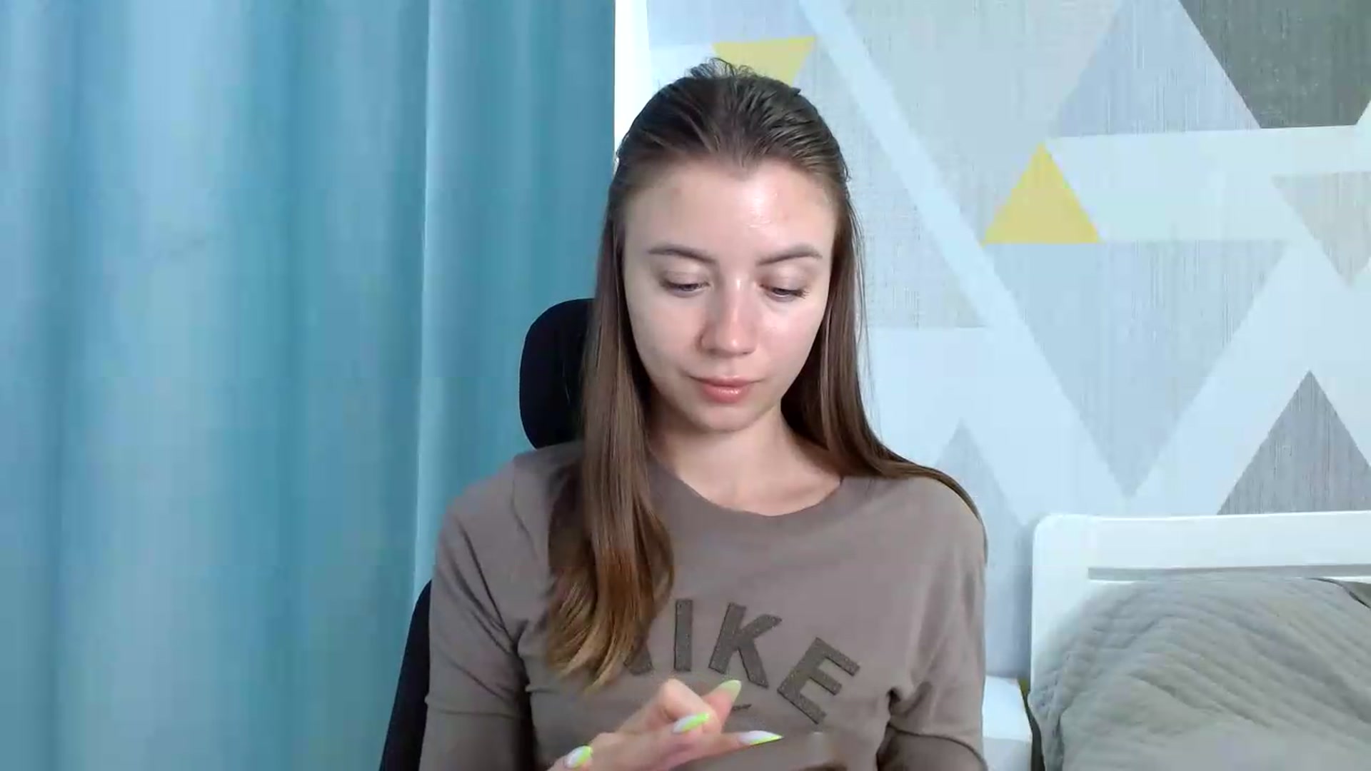 Gallery image thumbnail from Sulfate0's myfreecams stream on, 06/15/2026, 10:22 image 16 of 20