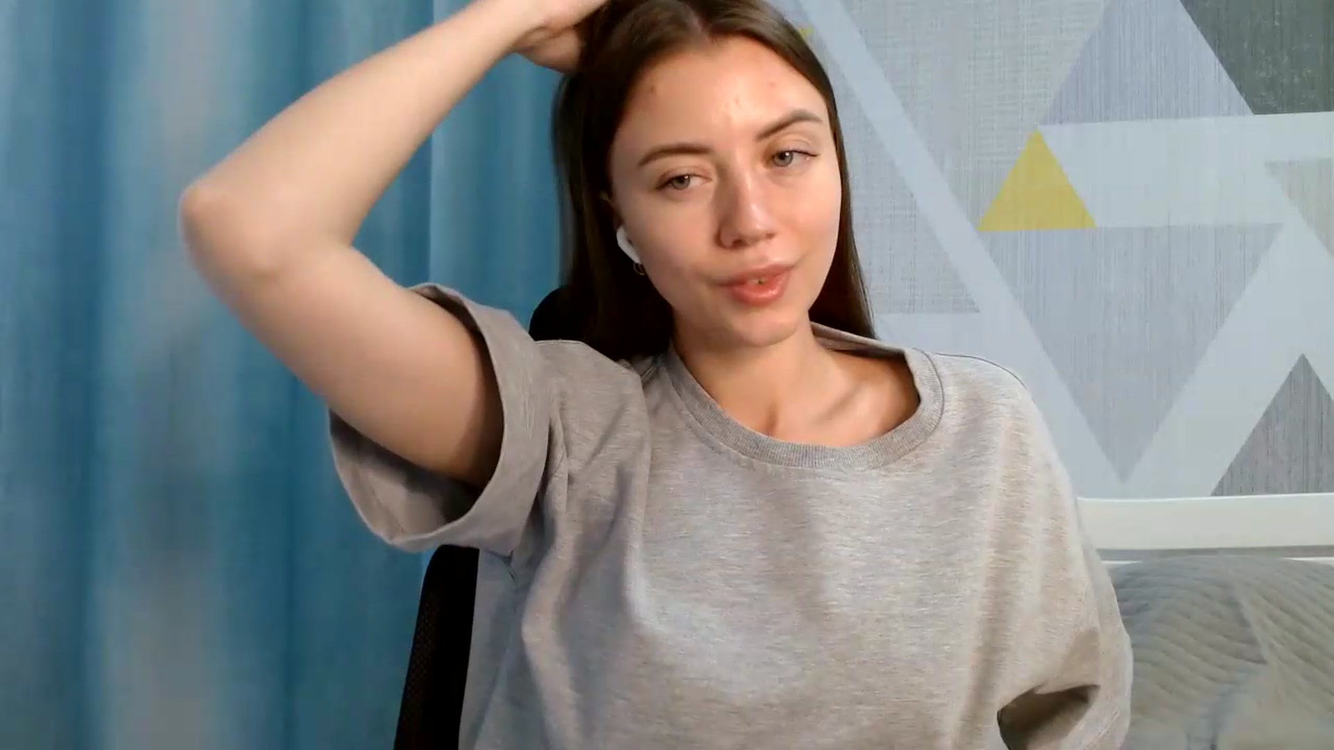 Gallery image thumbnail from Sulfate0's myfreecams stream on, 06/16/2026, 06:32 image 16 of 20