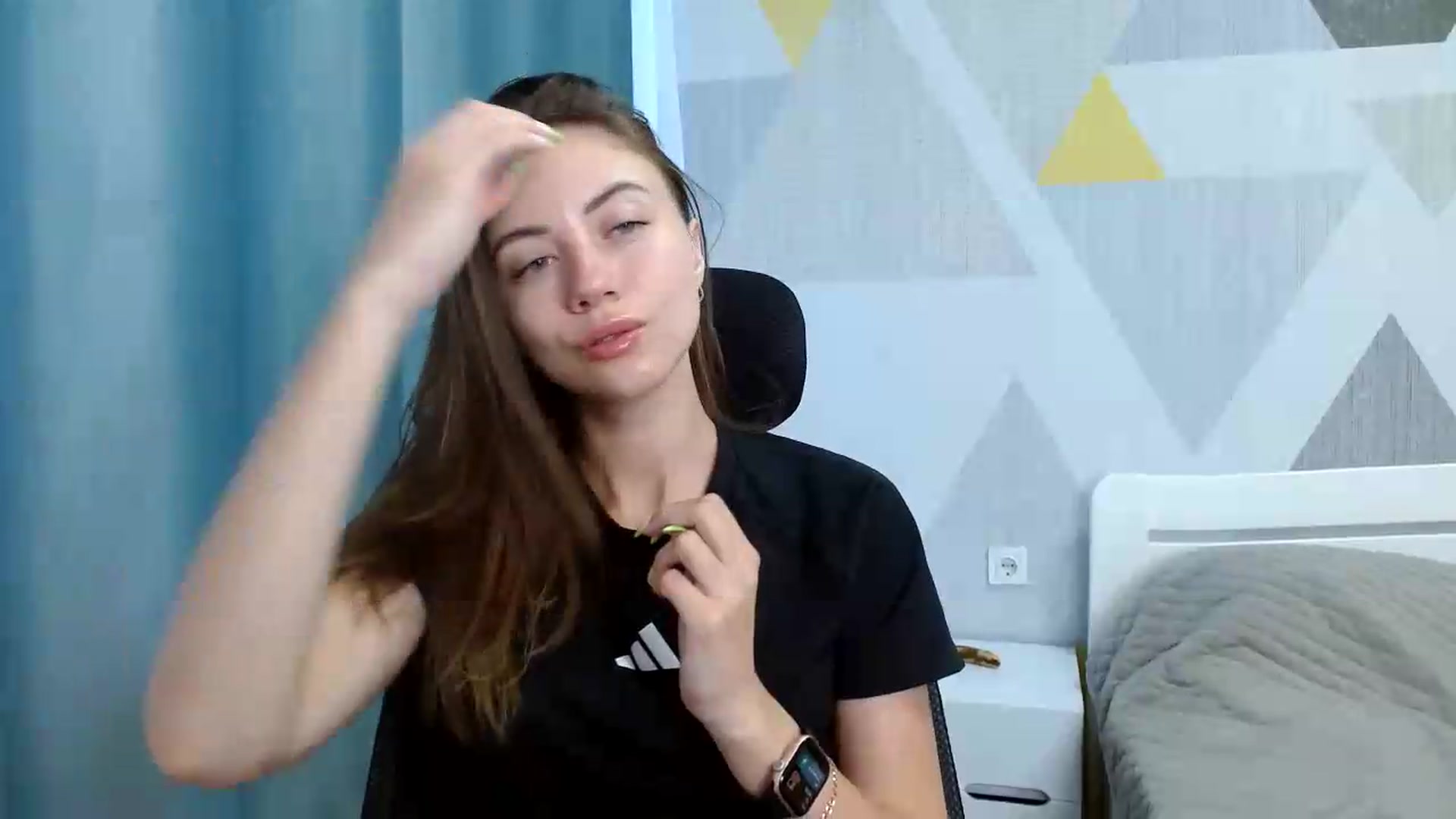 Gallery image thumbnail from Sulfate0's myfreecams stream on, 06/19/2026, 07:35 image 5 of 20