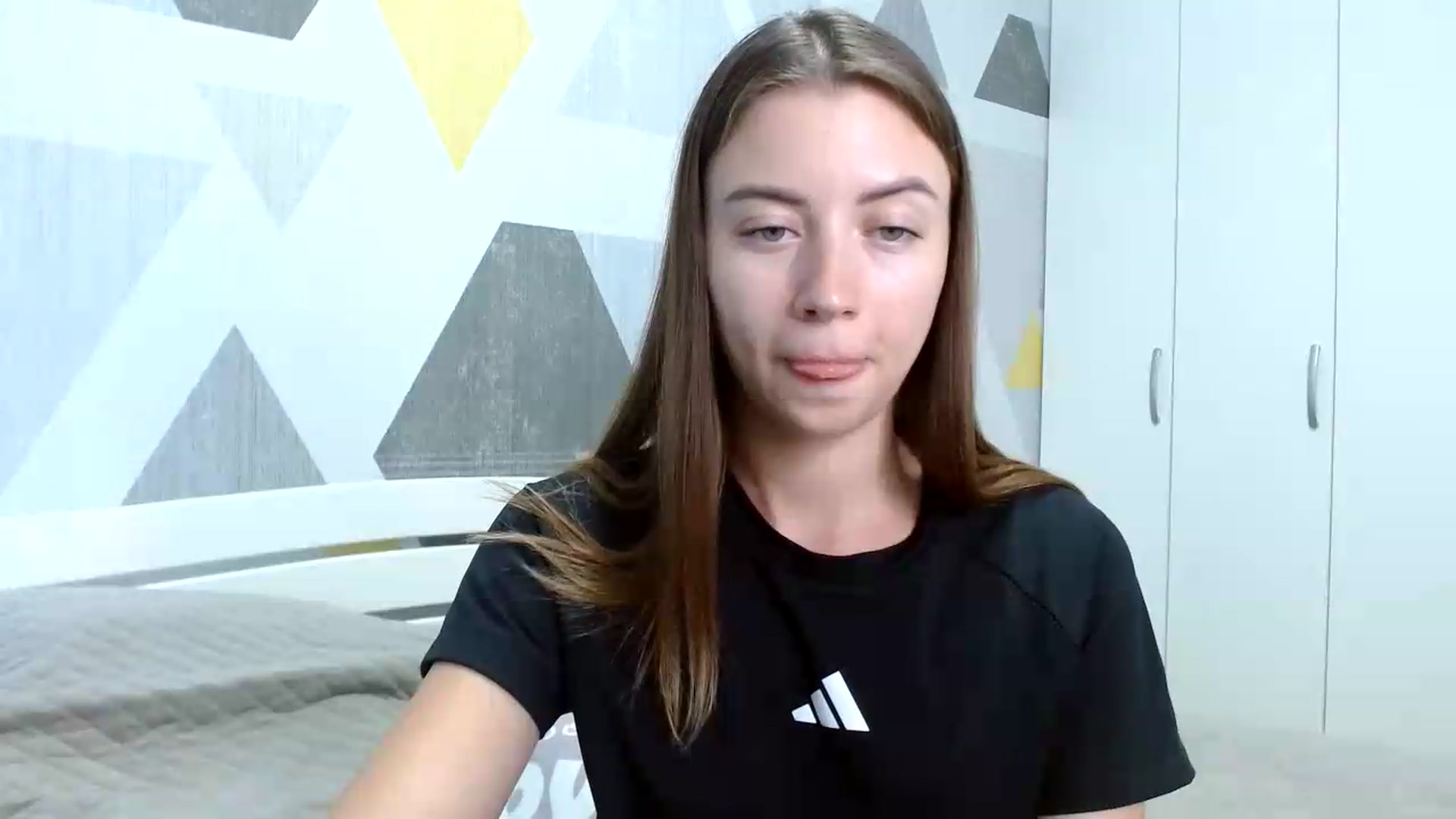 Gallery image thumbnail from Sulfate0's myfreecams stream on, 06/19/2026, 09:32 image 5 of 20