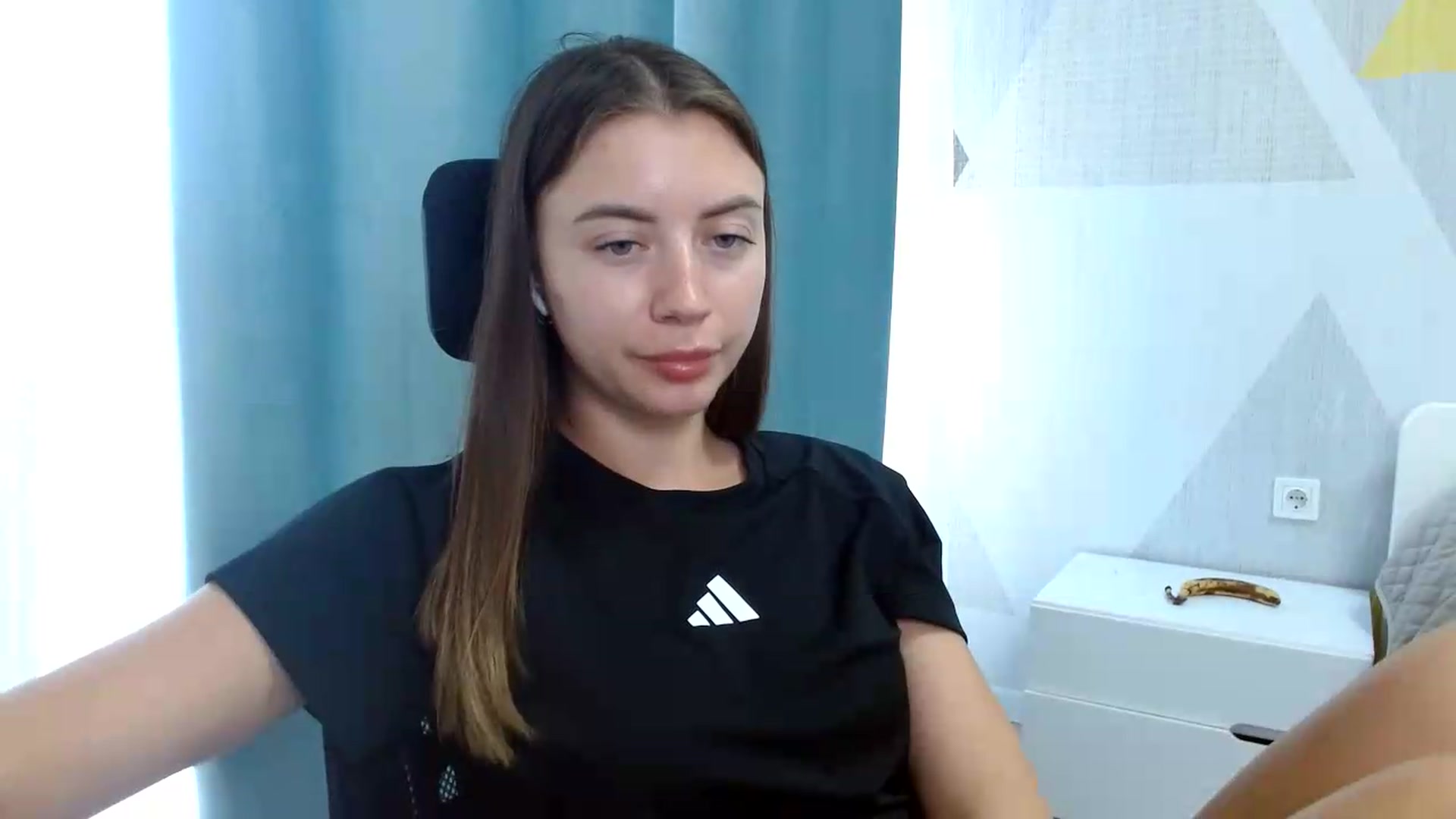 Gallery image thumbnail from Sulfate0's myfreecams stream on, 06/19/2026, 09:52 image 18 of 20