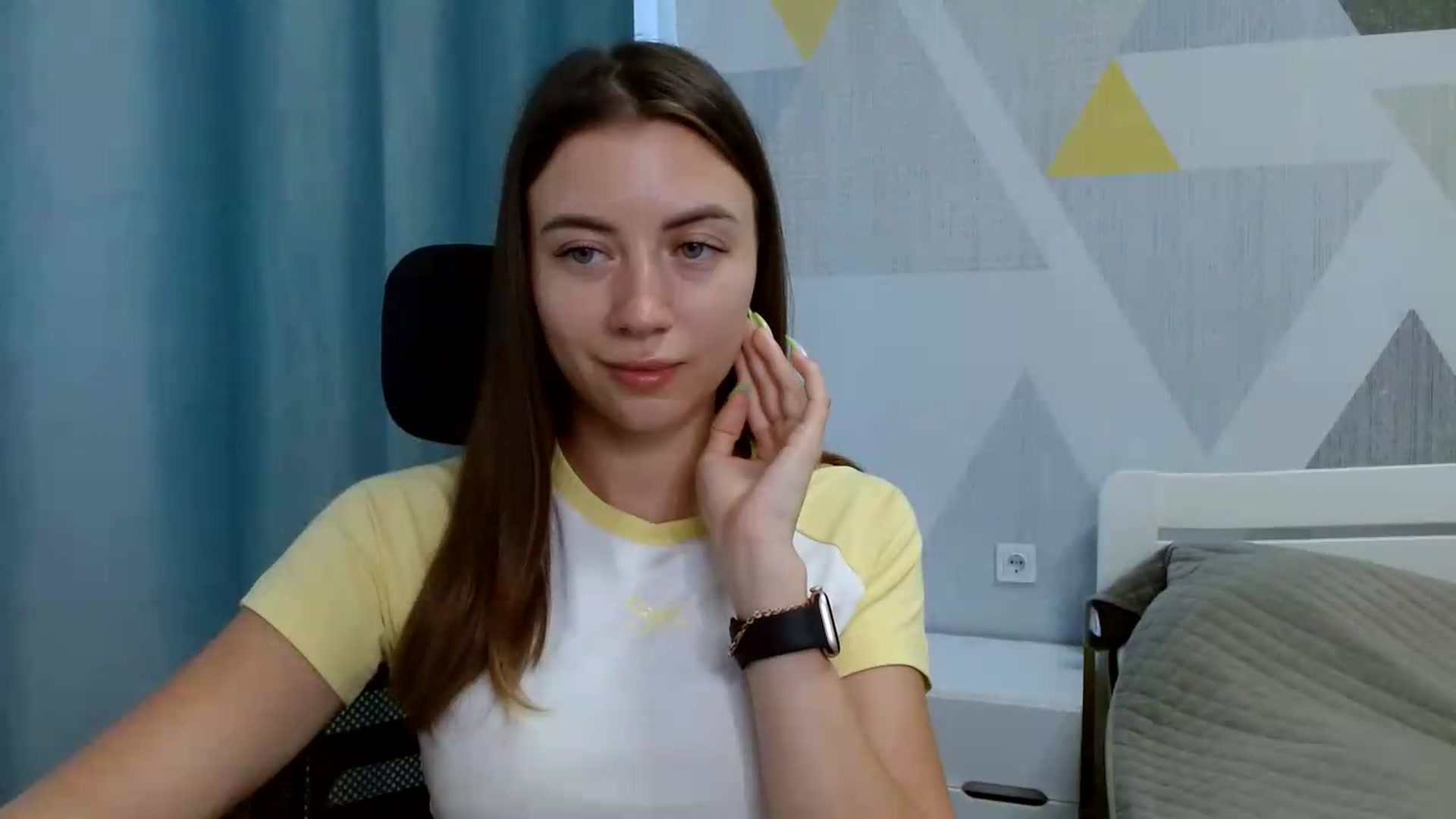Gallery image thumbnail from Sulfate0's myfreecams stream on, 06/20/2026, 07:37 image 5 of 20