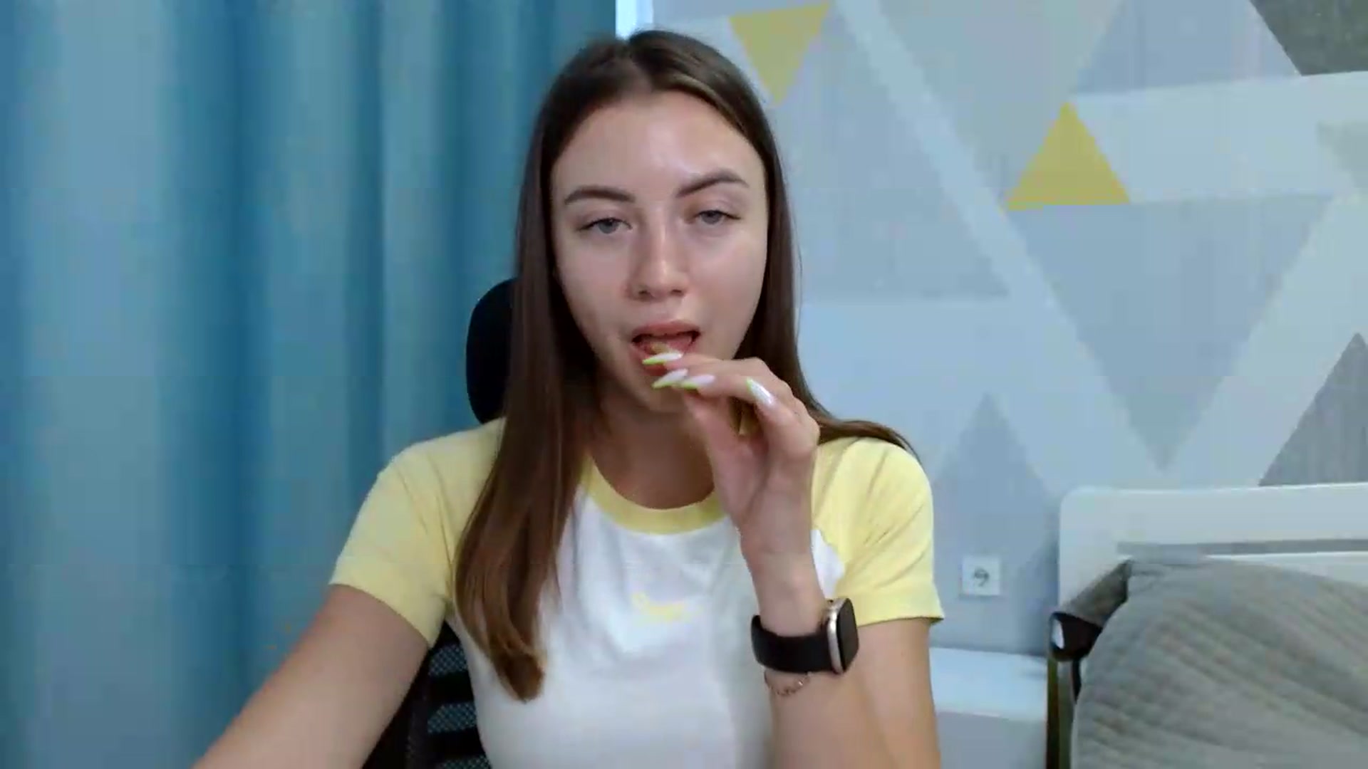 Gallery image thumbnail from Sulfate0's myfreecams stream on, 06/20/2026, 07:55 image 4 of 20