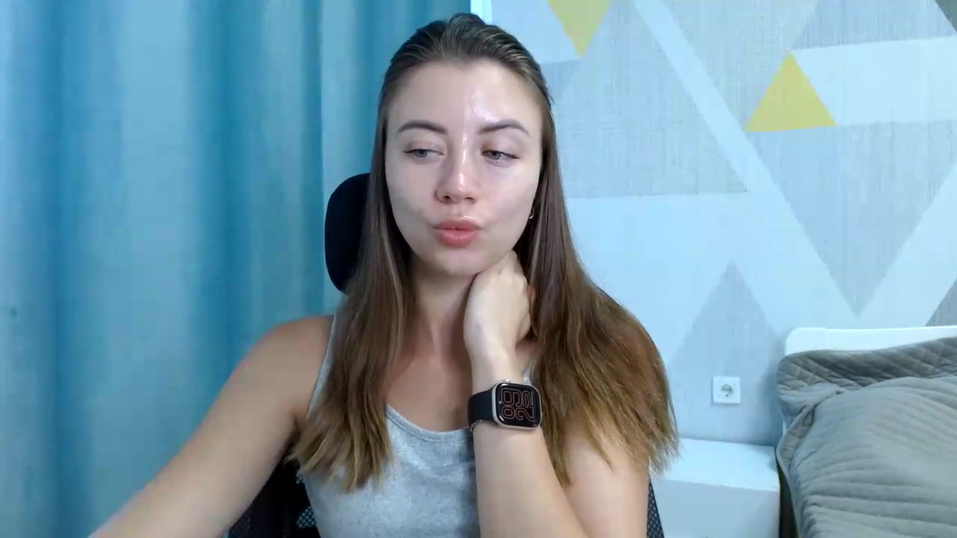 Gallery image thumbnail from Sulfate0's myfreecams stream on, 06/21/2026, 06:25 image 18 of 20