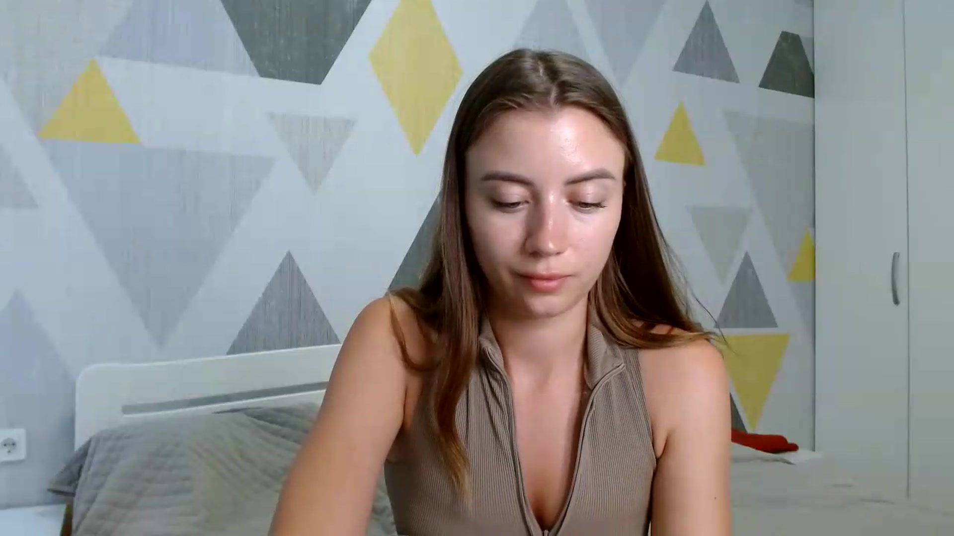 Gallery image thumbnail from Sulfate0's myfreecams stream on, 06/22/2026, 10:58 image 18 of 20