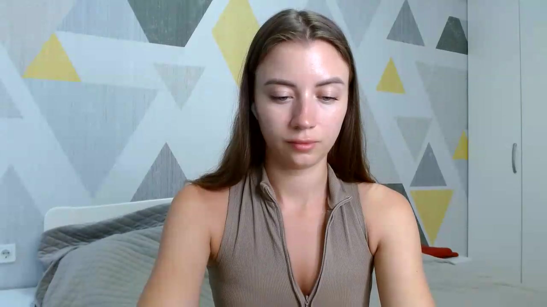 Gallery image thumbnail from Sulfate0's myfreecams stream on, 06/22/2026, 10:58 image 14 of 20