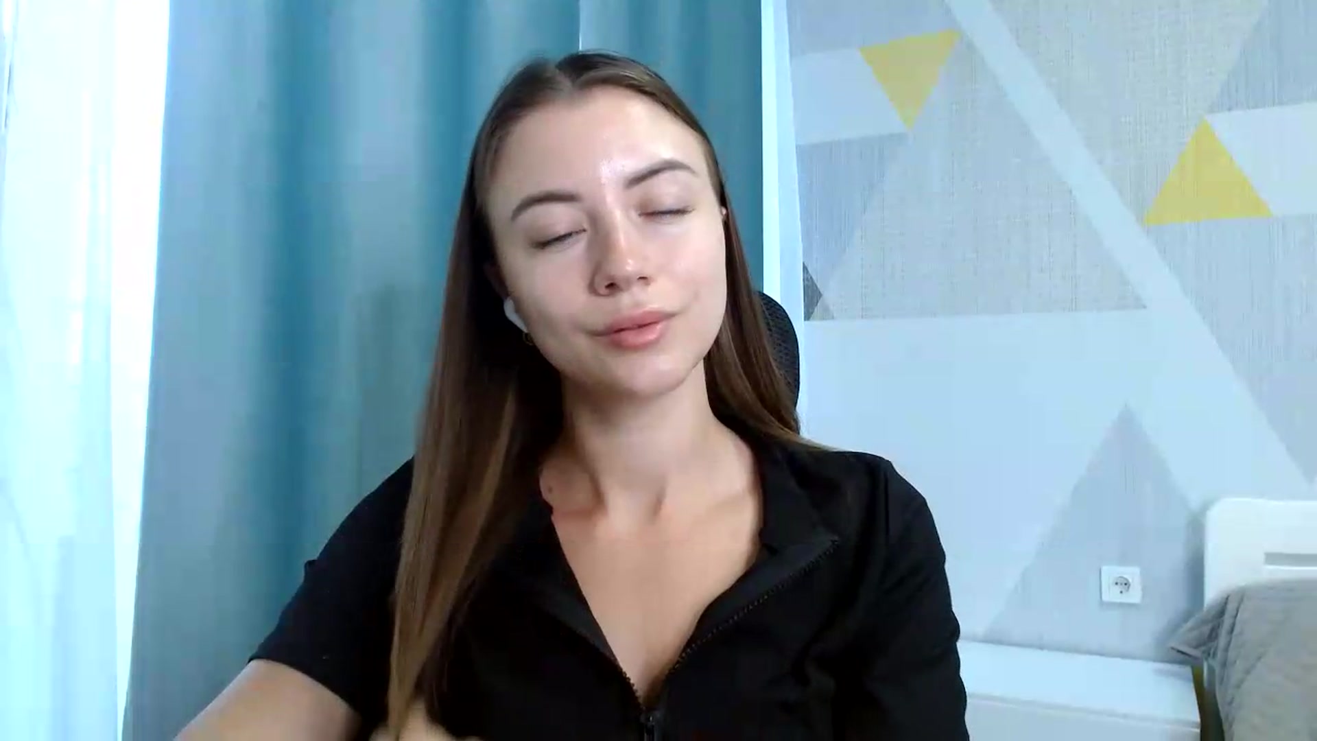 Gallery image thumbnail from Sulfate0's myfreecams stream on, 06/23/2026, 06:39 image 3 of 20