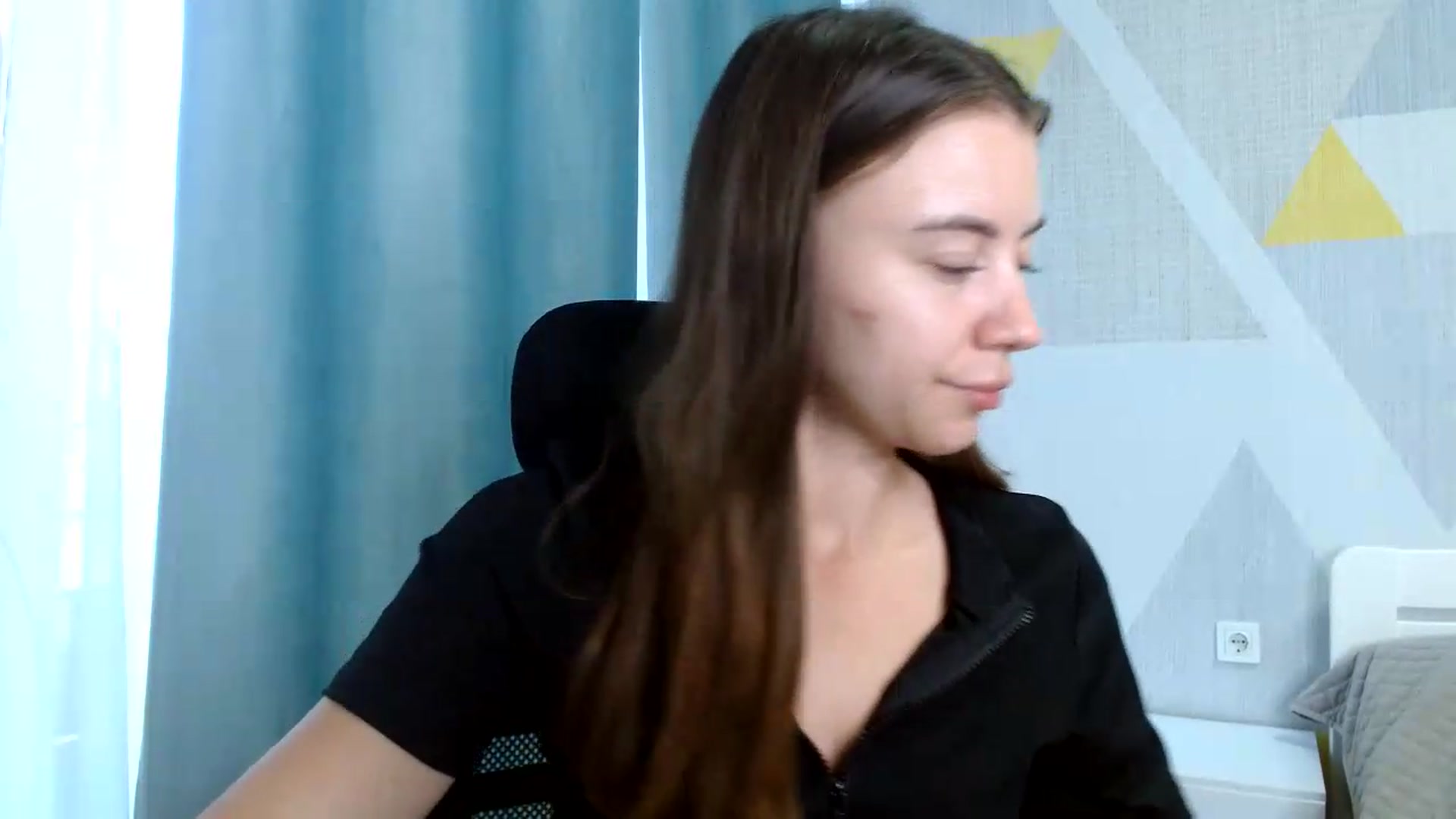 Gallery image thumbnail from Sulfate0's myfreecams stream on, 06/23/2026, 06:39 image 16 of 20