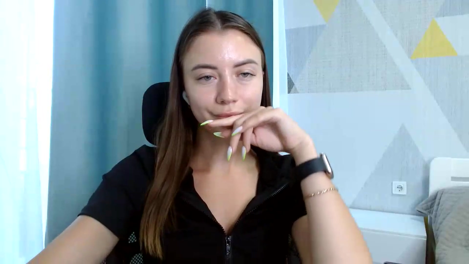 Gallery image thumbnail from Sulfate0's myfreecams stream on, 06/23/2026, 06:39 image 10 of 20
