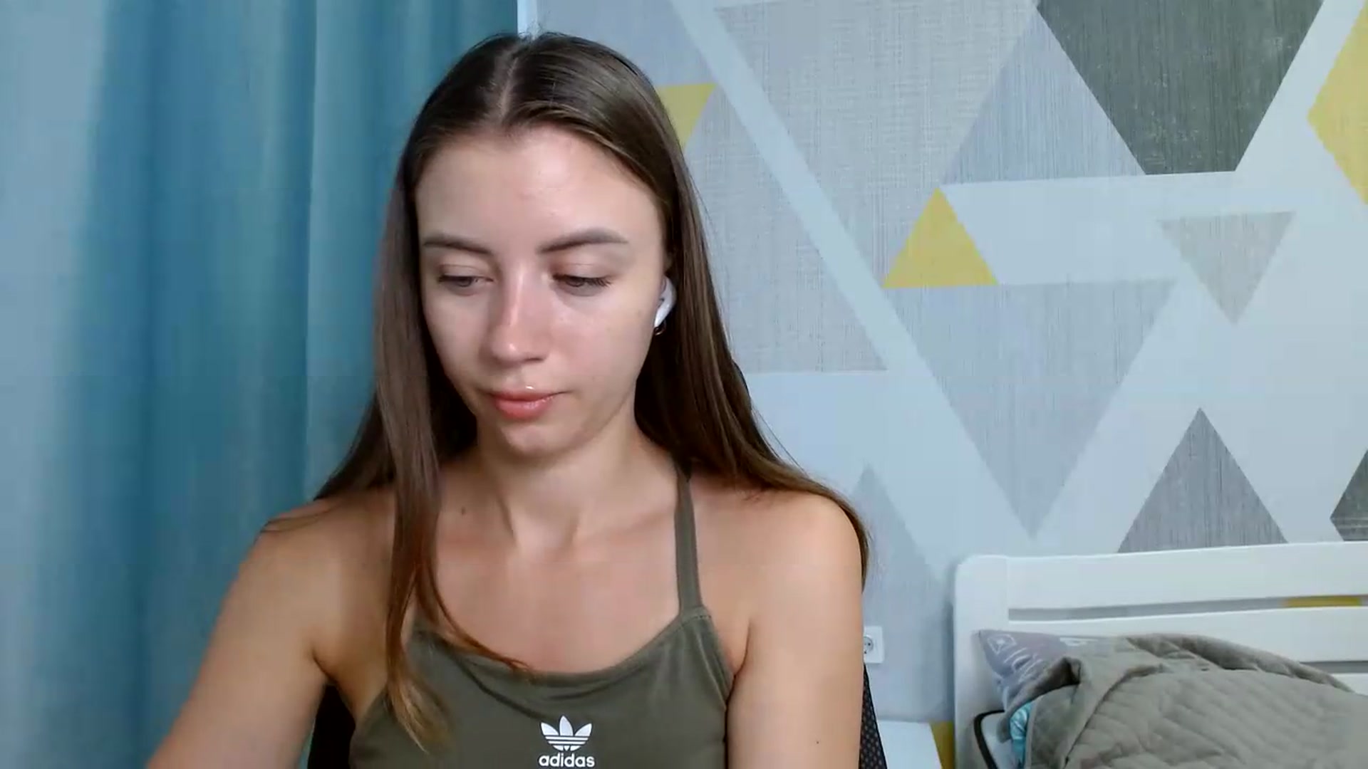 Gallery image thumbnail from Sulfate0's myfreecams stream on, 06/25/2026, 05:47 image 3 of 20