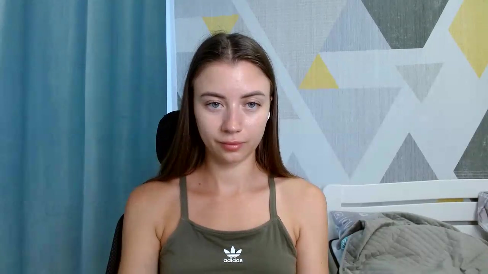 Gallery image thumbnail from Sulfate0's myfreecams stream on, 06/25/2026, 06:33 image 13 of 20