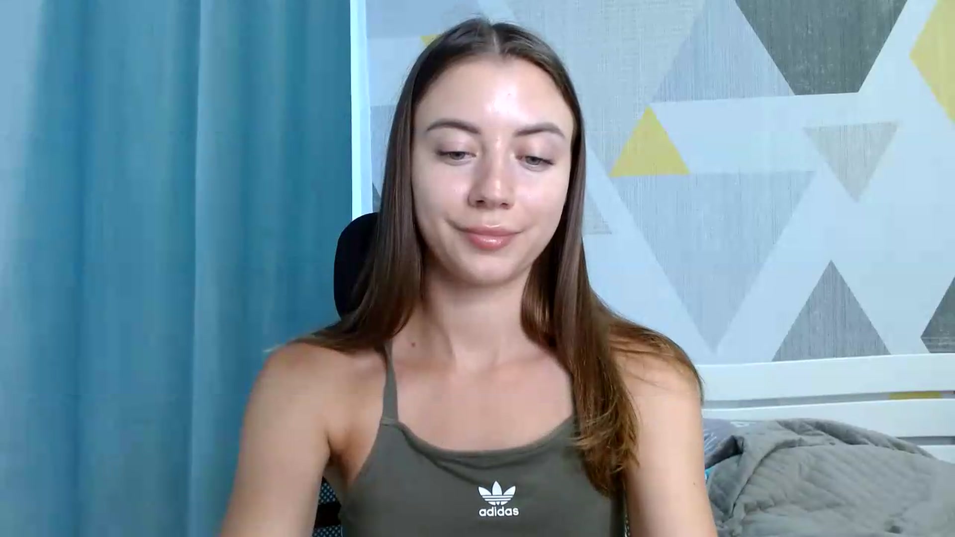 Gallery image thumbnail from Sulfate0's myfreecams stream on, 06/25/2026, 08:34 image 17 of 20