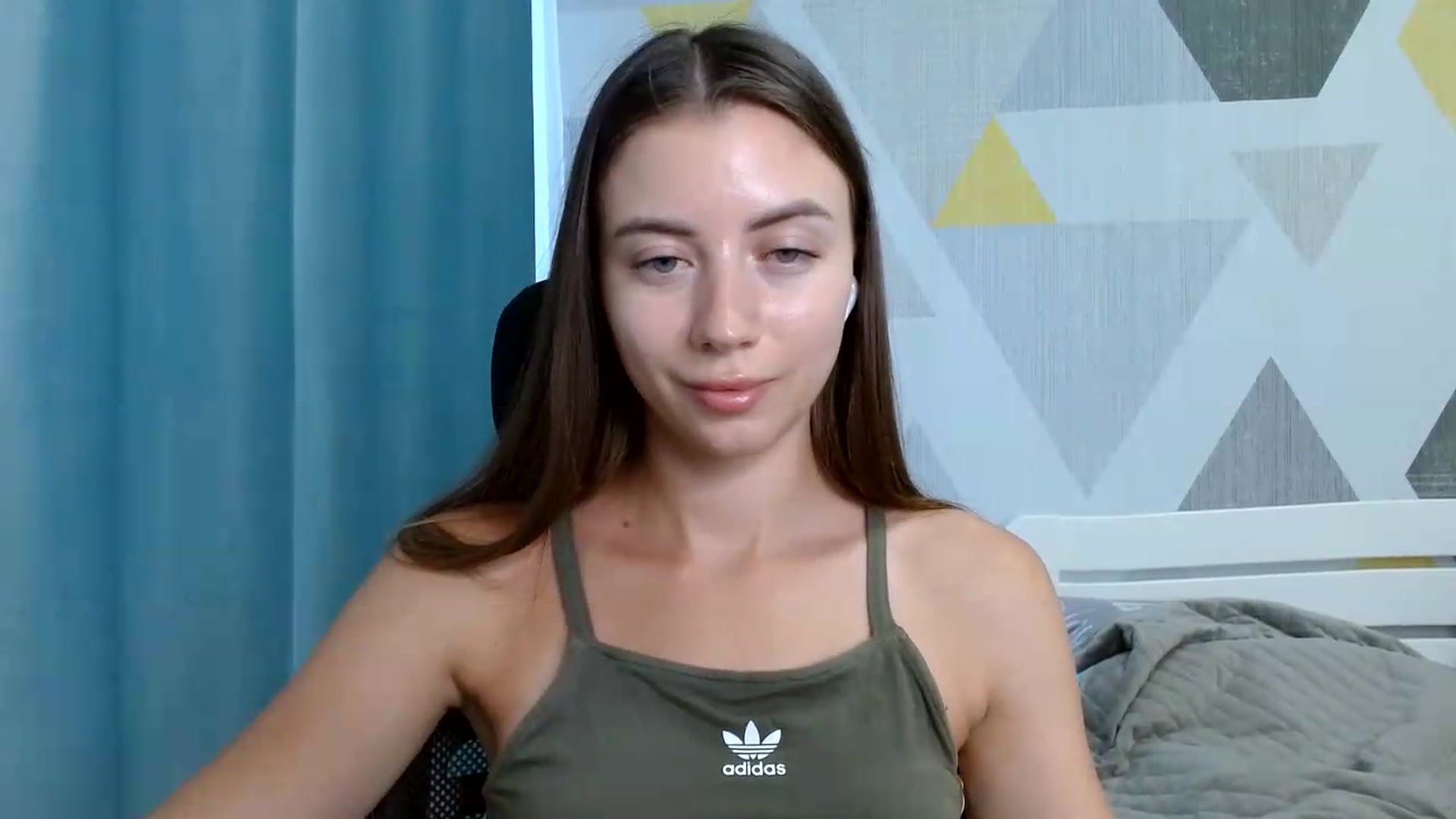 Gallery image thumbnail from Sulfate0's myfreecams stream on, 06/25/2026, 08:59 image 6 of 20