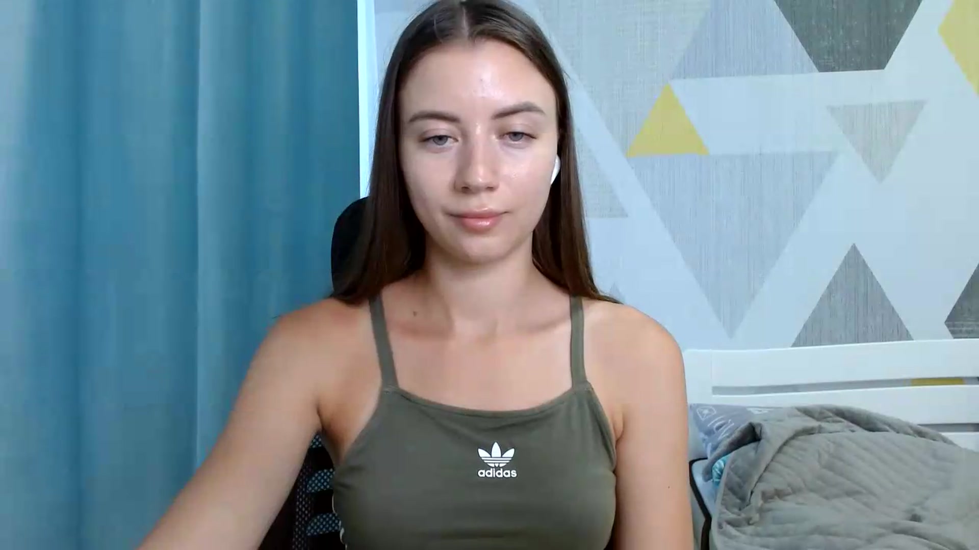Gallery image thumbnail from Sulfate0's myfreecams stream on, 06/25/2026, 08:59 image 11 of 20