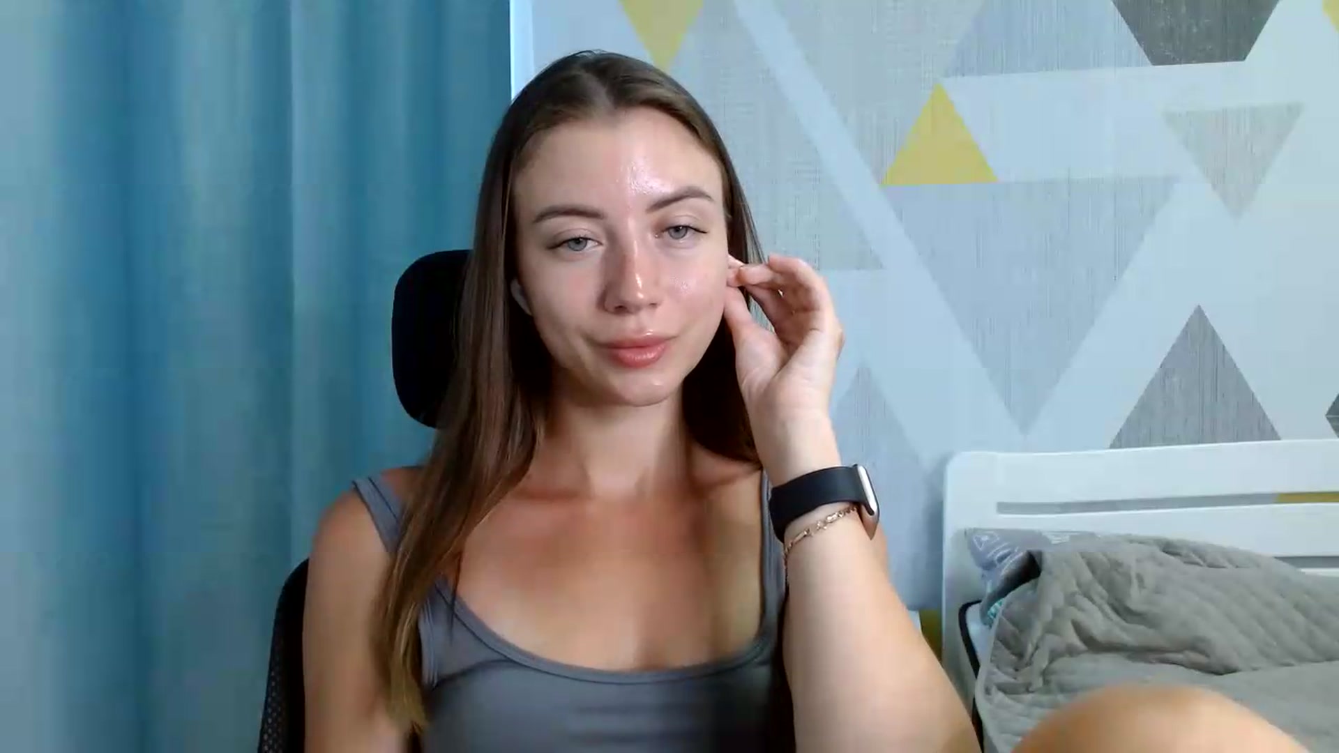 Gallery image thumbnail from Sulfate0's myfreecams stream on, 06/29/2026, 06:30 image 18 of 20