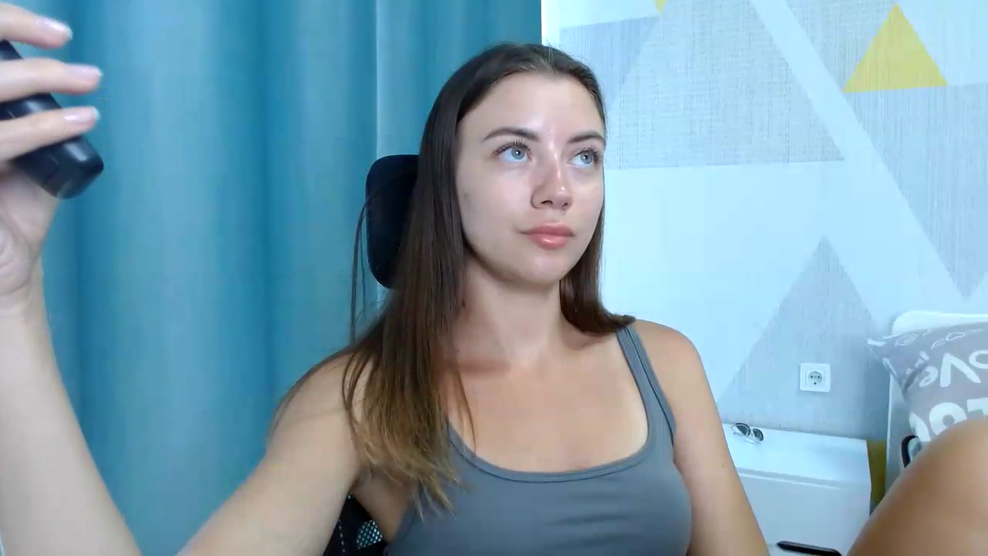 Gallery image thumbnail from Sulfate0's myfreecams stream on, 06/29/2026, 10:23 image 12 of 20