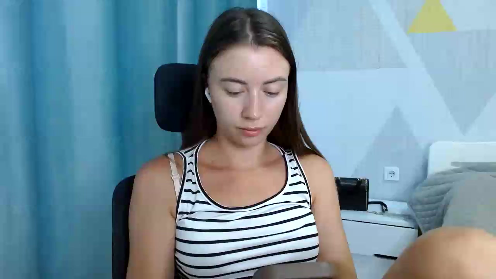 Gallery image thumbnail from Sulfate0's myfreecams stream on, 07/01/2026, 10:08 image 1 of 20